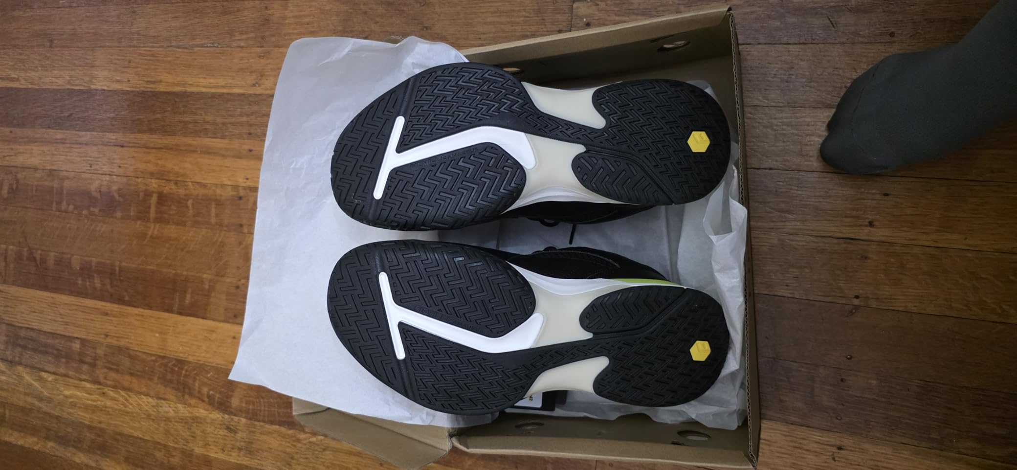 FitVille Men‘s Wide Pickleball Shoes All Court Tennis Shoes with Arch Support for Plantar Fasciitis customer photo 1