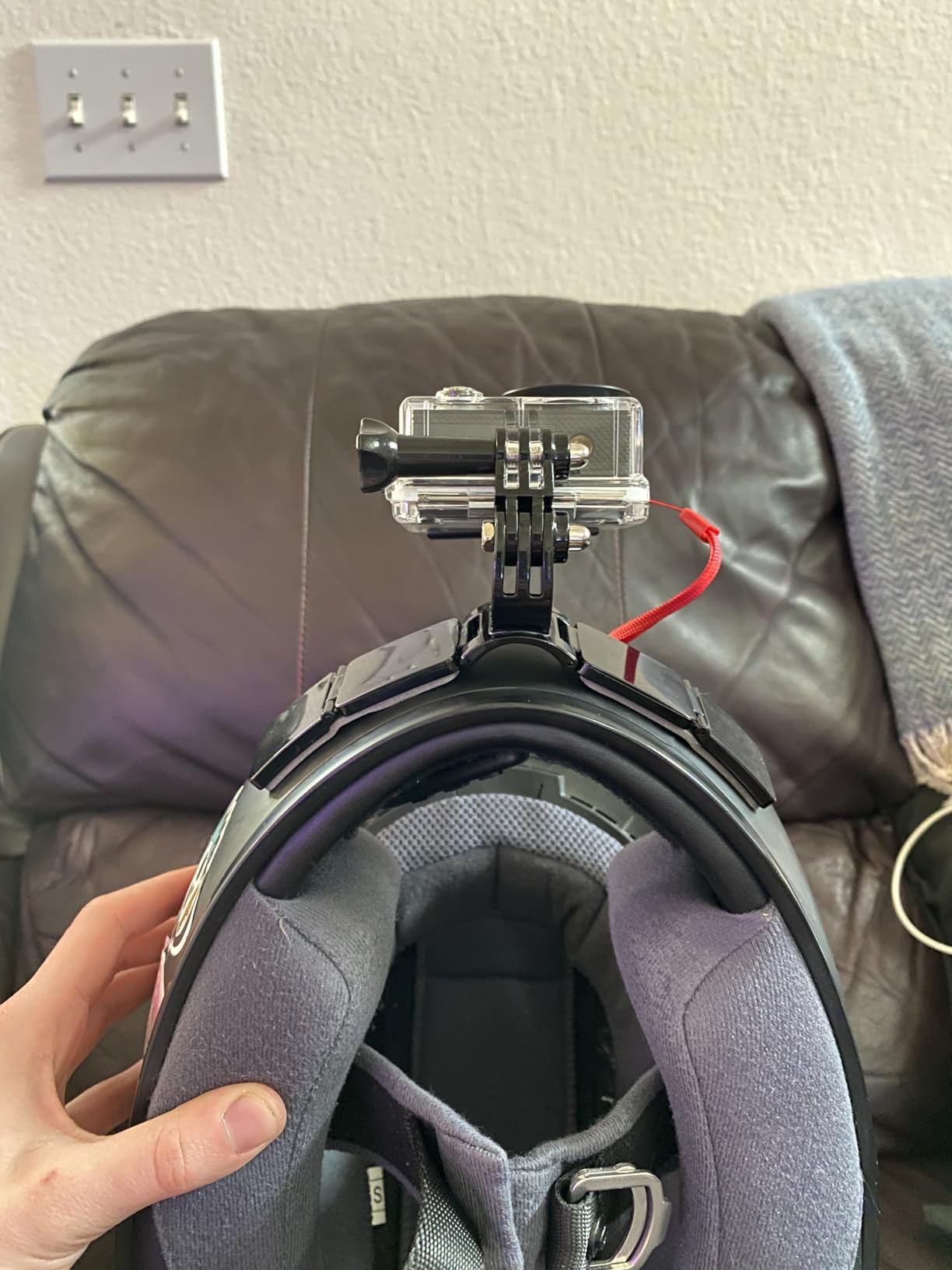 Motorcycle Helmet Chin Mount Kits with Adhesive Curved Pads Compatible with DJI Osmo Action 6, Osmo Action 5 Pro, Osmo Action 4, Osmo Action 3, Insta360, AKASO, GoPro (Version A) customer photo 1