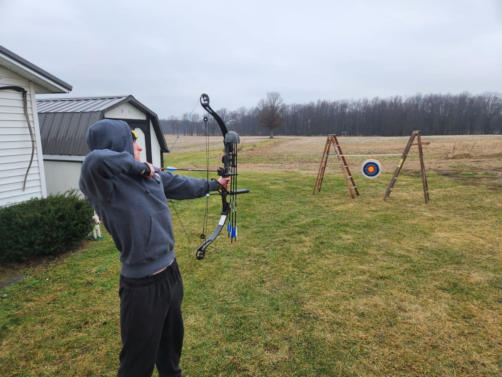 Archery Target - Backyard Straw Archery Target for Recurve Compound or Longbow - 20 Inch Traditional Bow Arrow Target for Kids Youth Adult Archery Hunting Practice customer photo 2