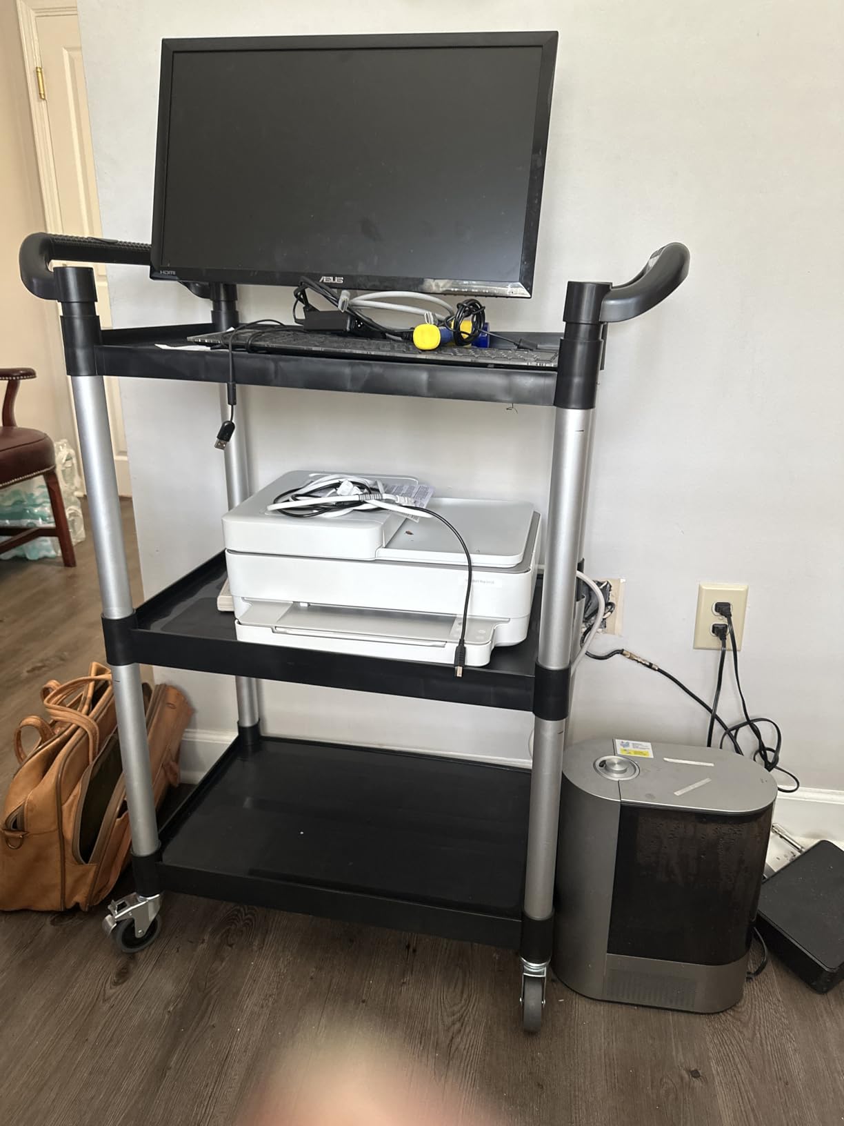Plastic Utility Carts with Wheels, Heavy Duty 510lbs Capacity Rolling Service Cart, 3-Tier Restaurant Food Cart with Hammer for Office, Warehouse, Garage (2 Lockable Wheels, Black) customer photo 1