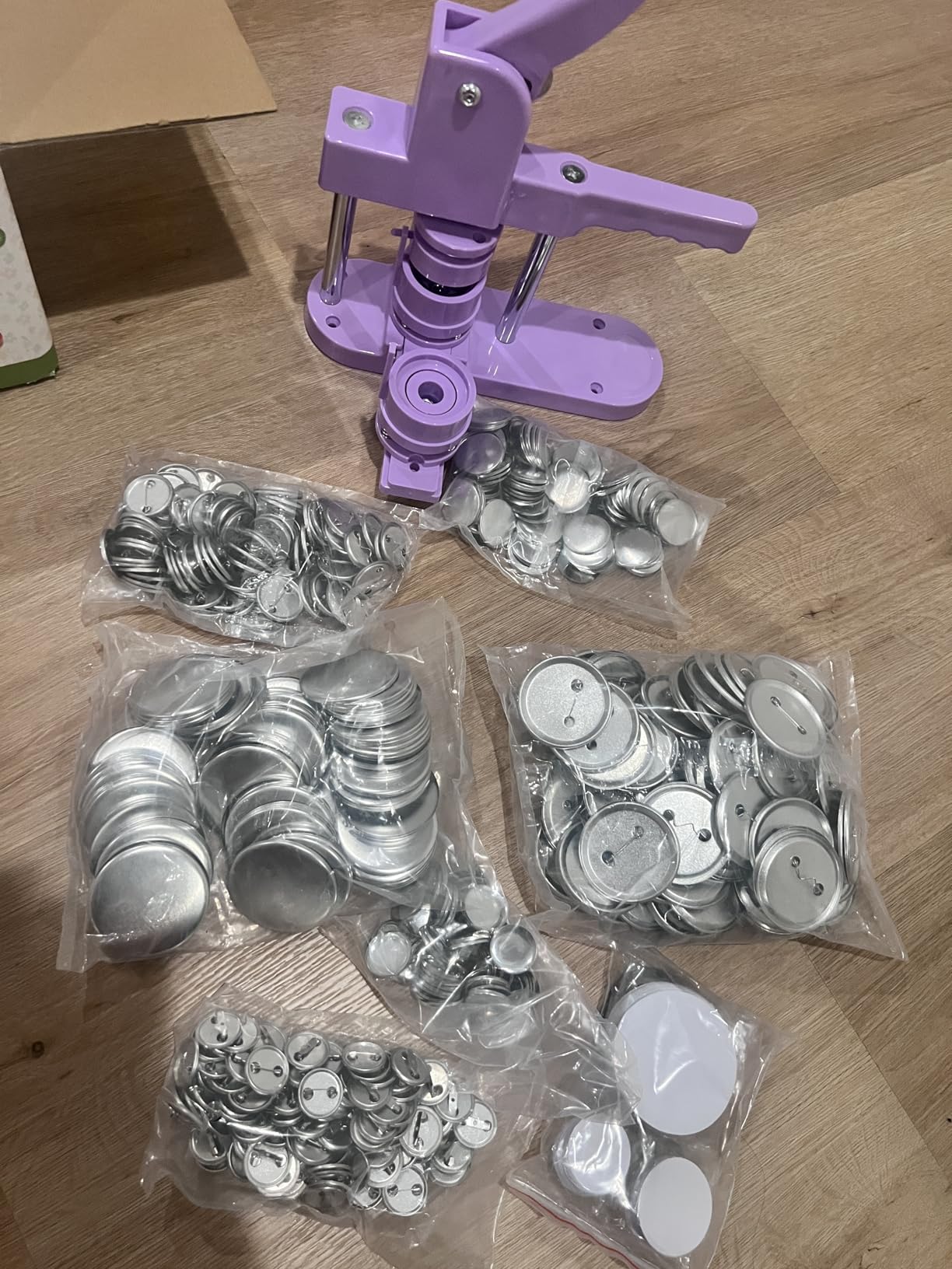 300pcs Button Pin Maker Machine Multiple Sizes 1''+1.25''+2.25'' Badge Button Press Machine W/Metal Pinback Button Refills & 3 Button Making Dies & 3pcs Circle Cutter - Pin Press Kit for DIY Button customer photo 2