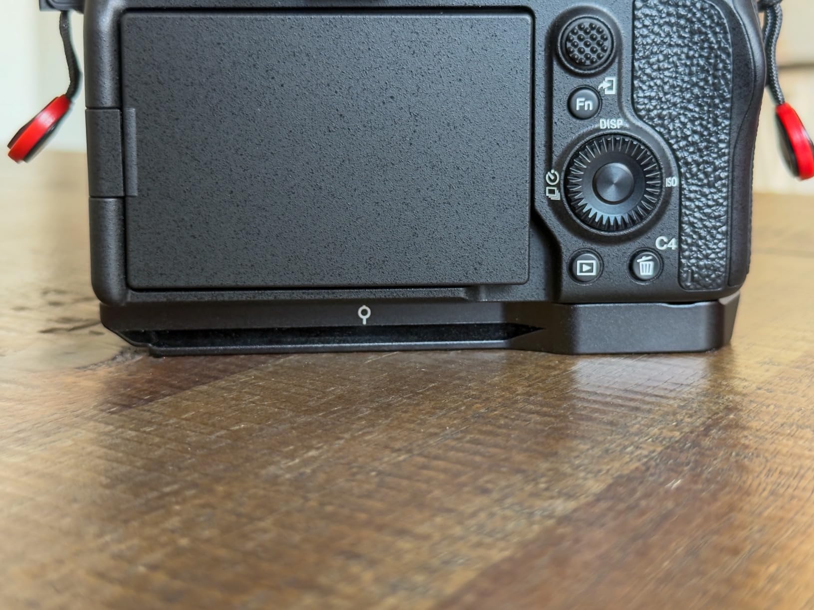 SmallRig HawkLock Quick Release Cage for Sony Alpha 7 Series customer photo 2