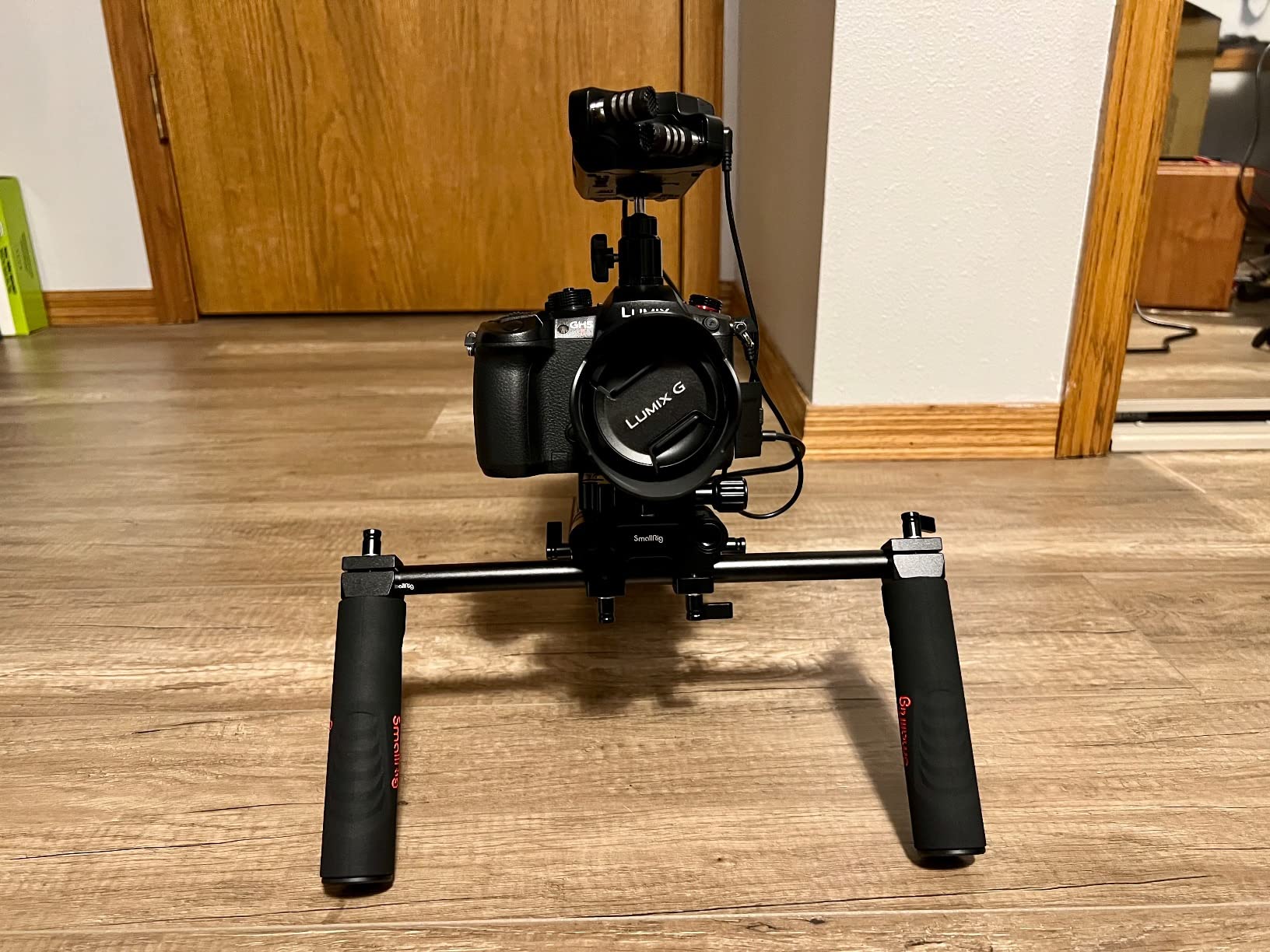 SMALLRIG Universal Basic Camera Shoulder Mount Kit for DSLR, Mirrorless, and Small Camera Shoulder Rig - 2896 customer photo 1