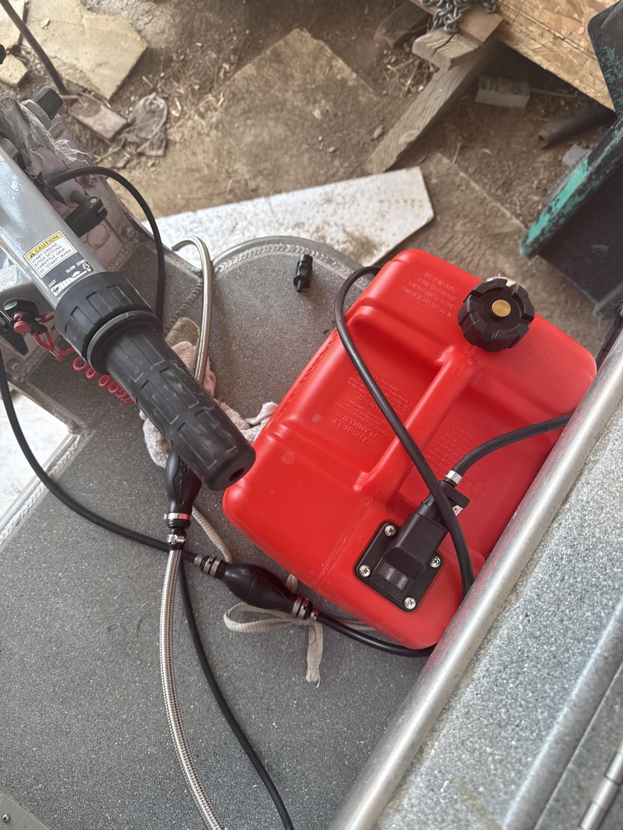 3 Gallon Portable Boat Fuel Gas tank 12L 3 Gallon Marine Outboard Gas Tank customer photo 1