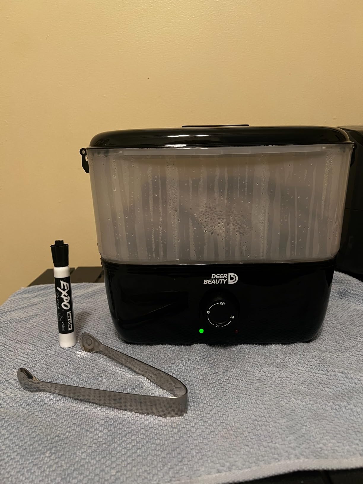 Towel Steamer-Hot Towel Warmer 600 W Tabletop Moist Towel Heater, Holds up to 18 Towels,30 Minute Auto Shut Timer,Professional Salon Equipment Towel Warmer for Facials,Spa,Barbers,Massage (Black) customer photo 1