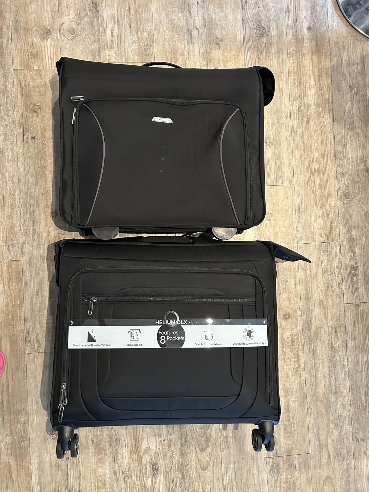 DELSEY PARIS Helium DLX, Rolling Garment Bag with Wheels, Black customer photo 2