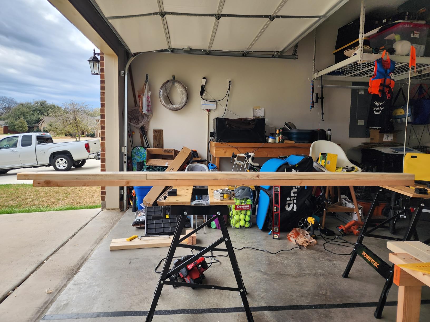 POWERTEC Portable Small Workbench with Vise, Imprinted Ruler and Protractor Scale, Folding Sawhorse/Worktable and 4 Bench Dogs for Woodworking Projects (MT4006V) customer photo 1