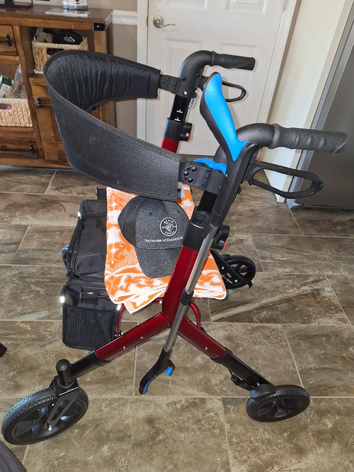 WALK MATE Rollator Walker for Seniors with Seat for 5.3~7ft Tall customer photo 1