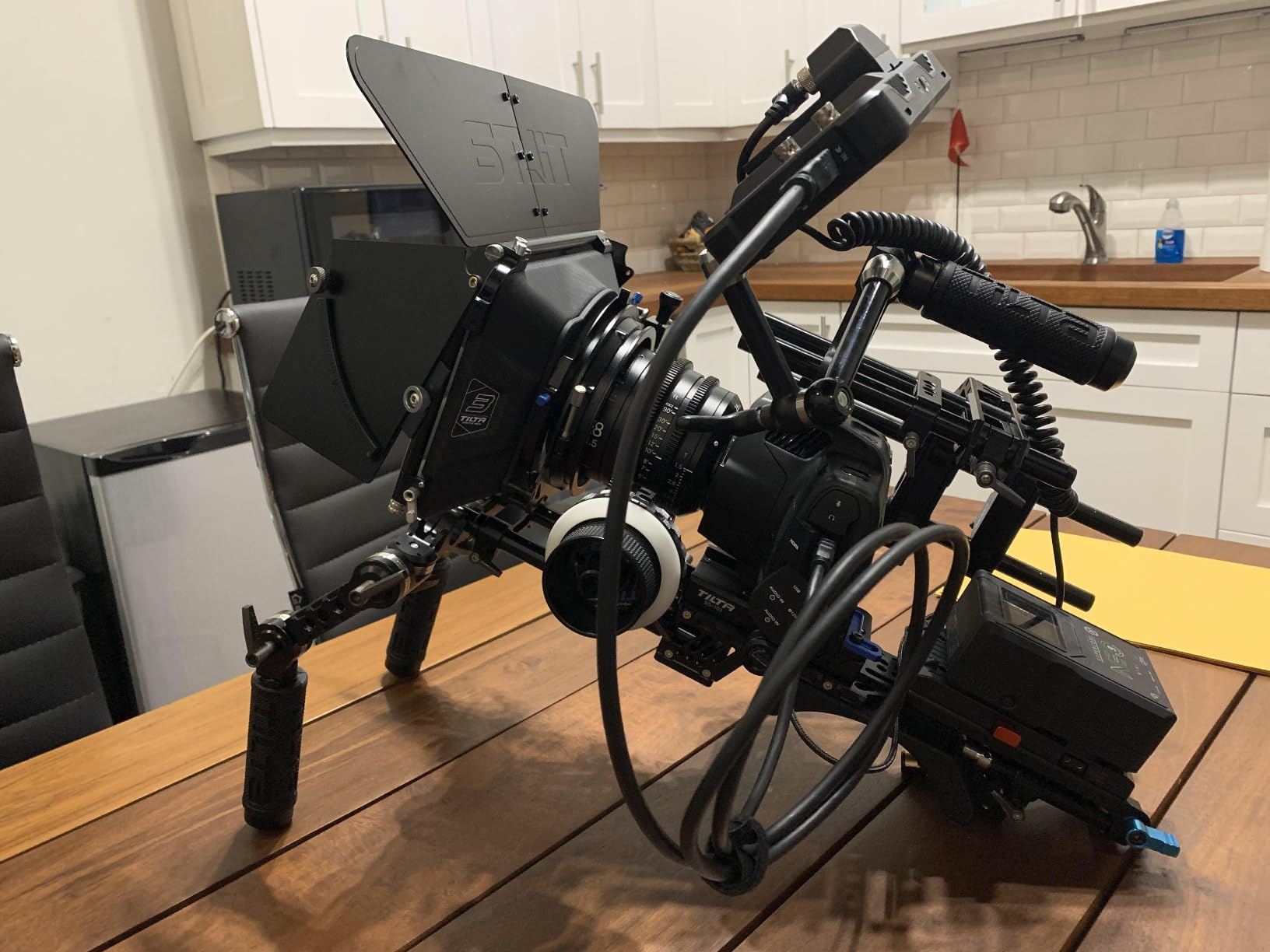 Tilta Lightweight Shoulder Rig | Foldable | Aviation Grade Aluminum Alloy | Dual Quick Release | 15mm Rod Mount/NATO Rail Adapter | Compatible with Manfrotto/Arca | TA-LSR-B customer photo 1