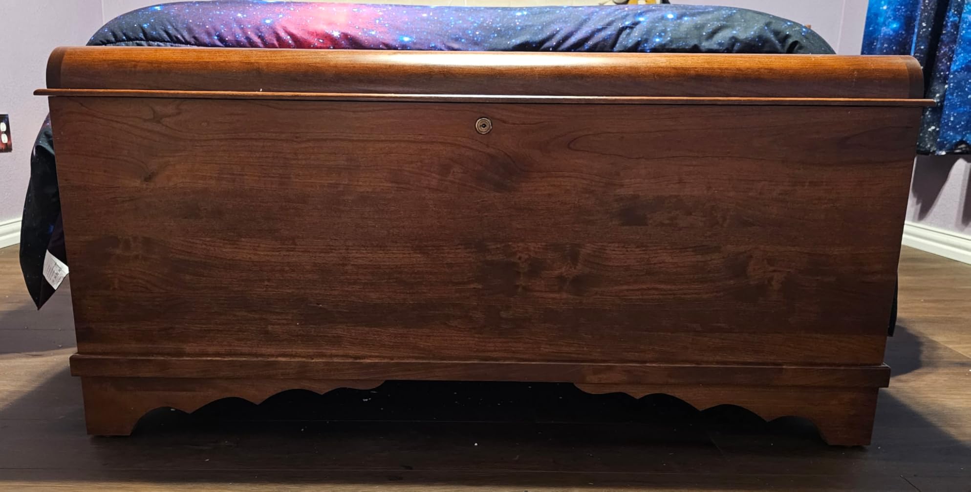 Rustic Red Door Co. Cedar Hope Chest with Waterfall Top, Amish Made Wooden Storage Trunk Box for Bedroom, Blanket, Clothes, Anti-Slam Hinges and Lock, 46