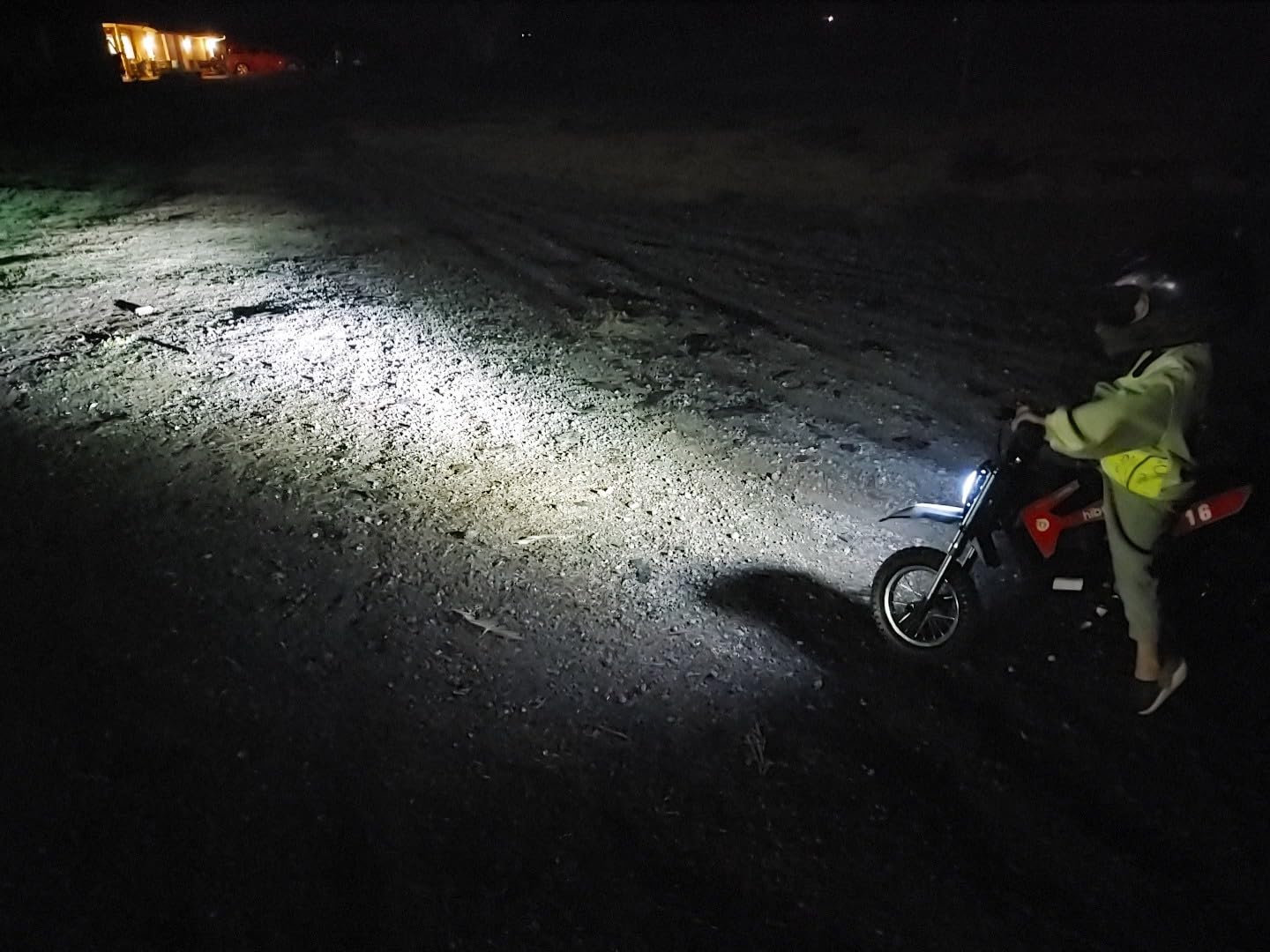 Hiboy DK1 36V Electric Dirt Bike for Kids, 300W & 15.5 MPH, Ages 3-10 customer photo 1