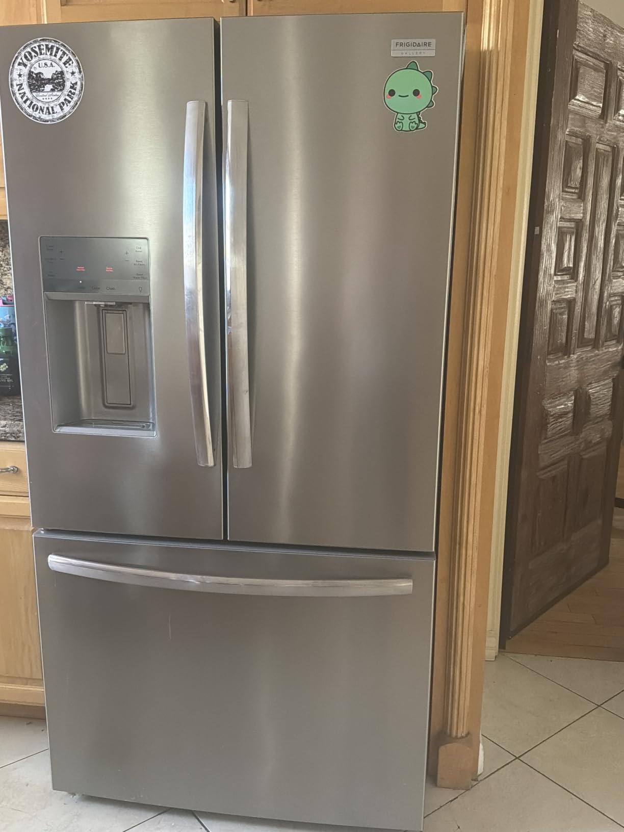 Frigidaire Gallery 27.8 cu. ft. French Door Refrigerator in Black Stainless Steel GRFS2853AD customer photo 1