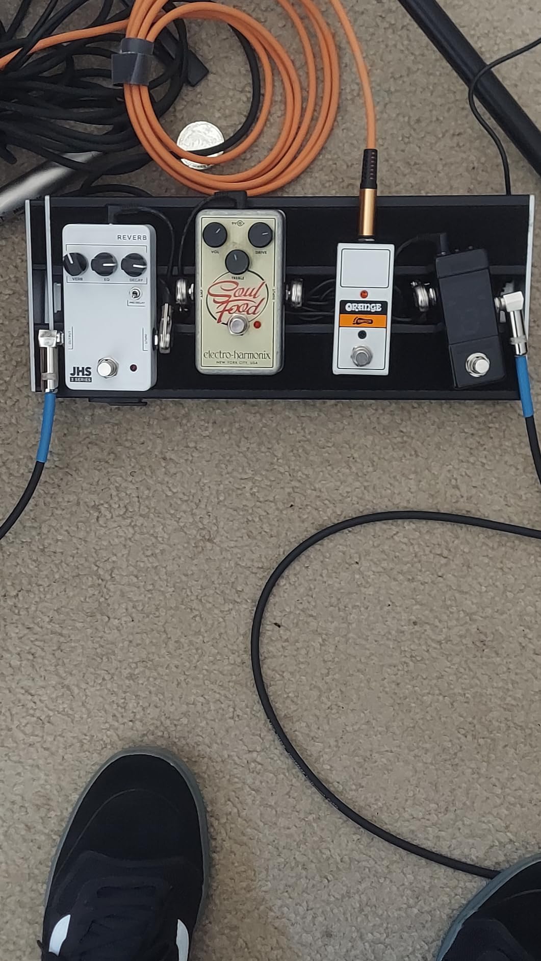 Caline Guitar Pedal Power Supply, True Isolated Pedalboard Power Supply with 12 Outputs, Noiselessly CP-206 customer photo 2