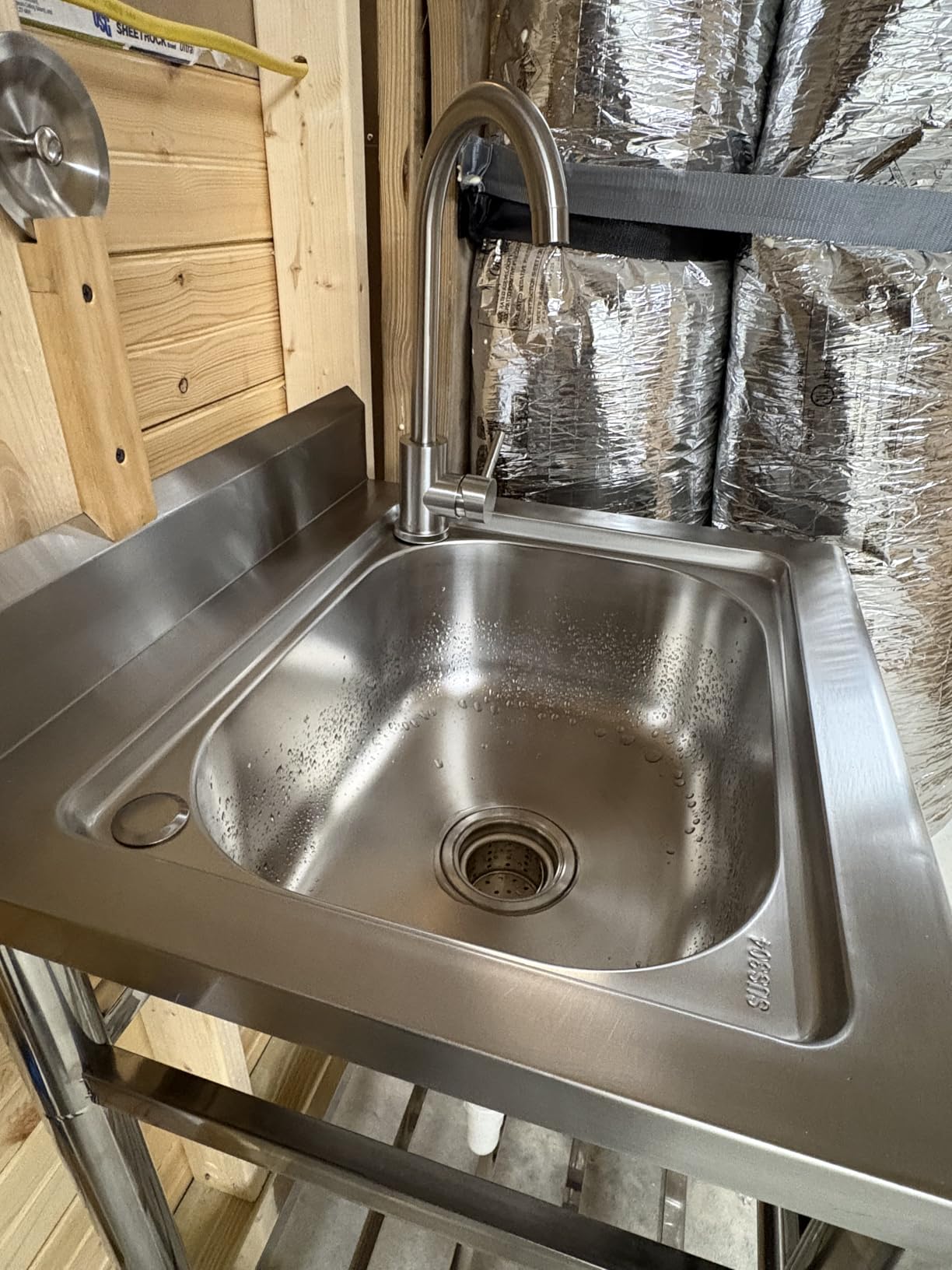 Stainless Steel Utility Sink, Freestanding Single Bowl Garage Sink 22 Inch customer photo 1