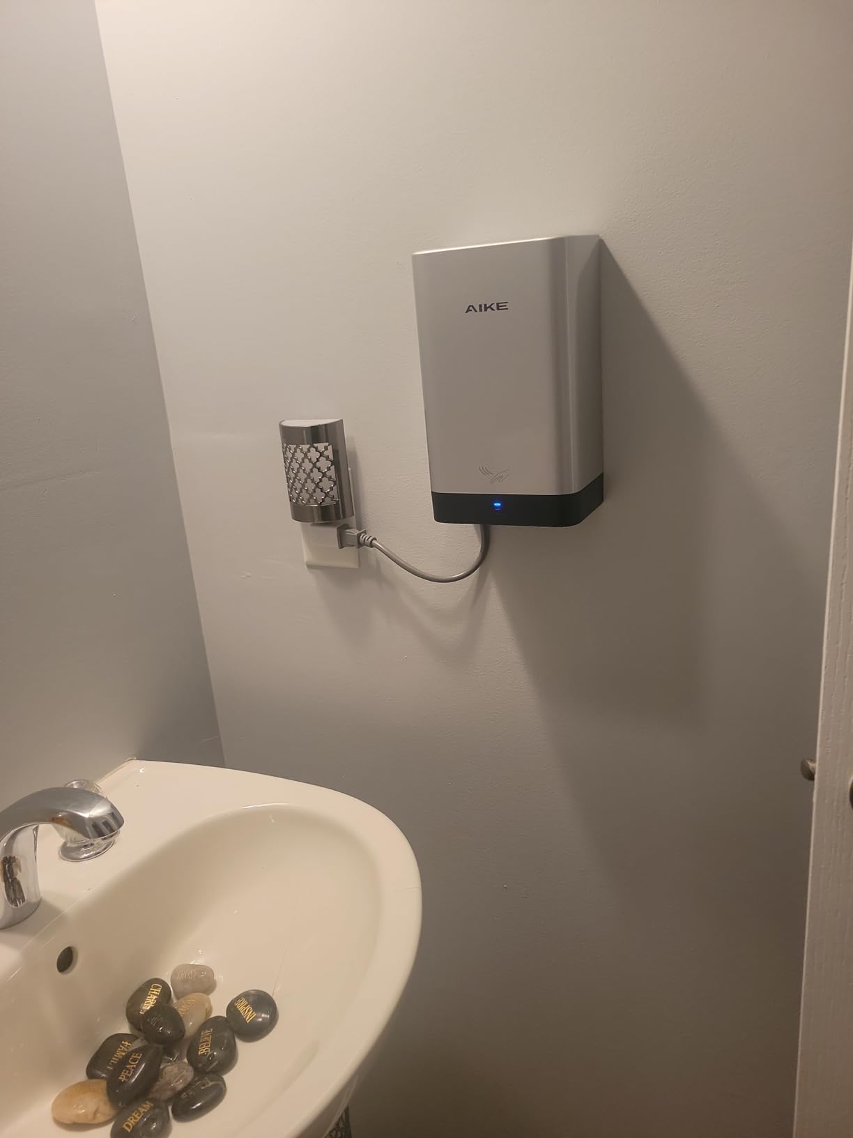 AIKE Compact Hand Dryer for Bathroom, ABS Polycarbonate 110V Black,AK2822 customer photo 2