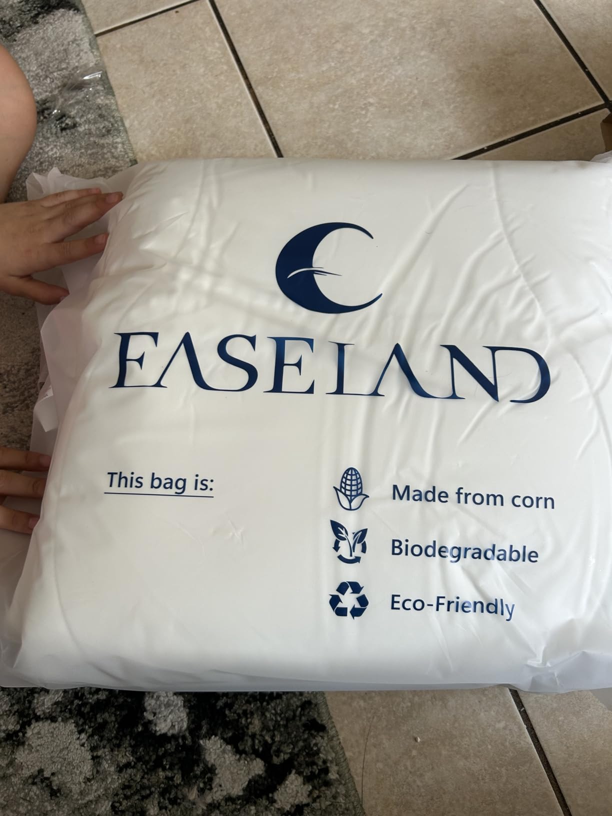 EASELAND Cooling Comforter Queen, Upgraded Double-Sided Q-MAX 0.45+ customer photo 2