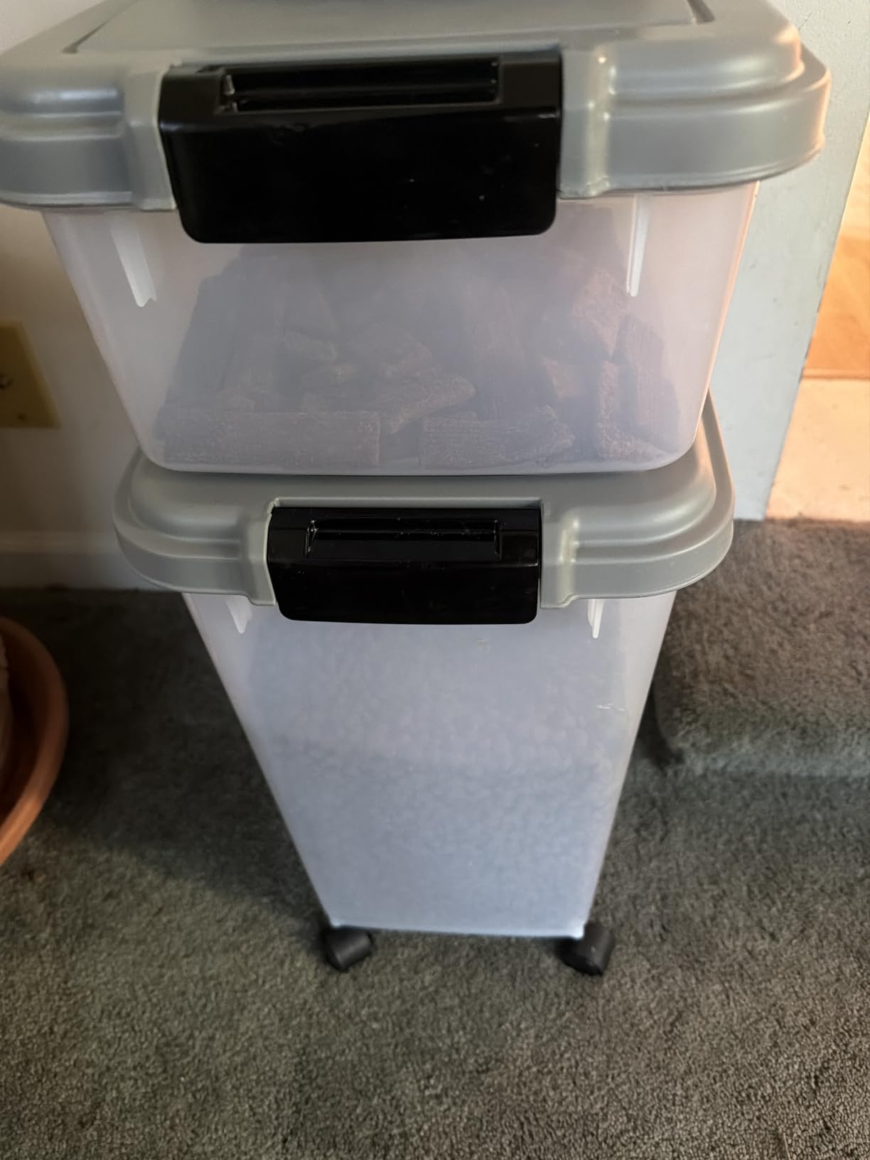Lifewit Rice Container 25 Lbs, One-Press Dispenser with Measuring Cup customer photo 2