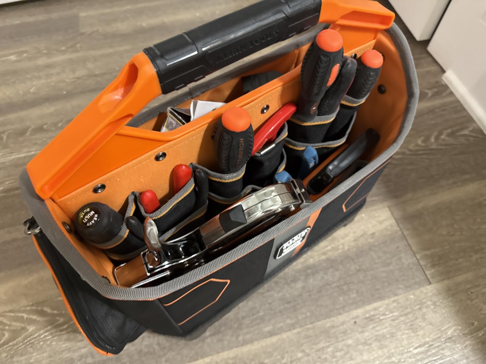 Klein Tools 62202MB MODbox Tool Tote, Part of the MODbox Mobile Workstation, 33 Pockets, Ample Tool Storage, Zipper Pocket for Small Items customer photo 1