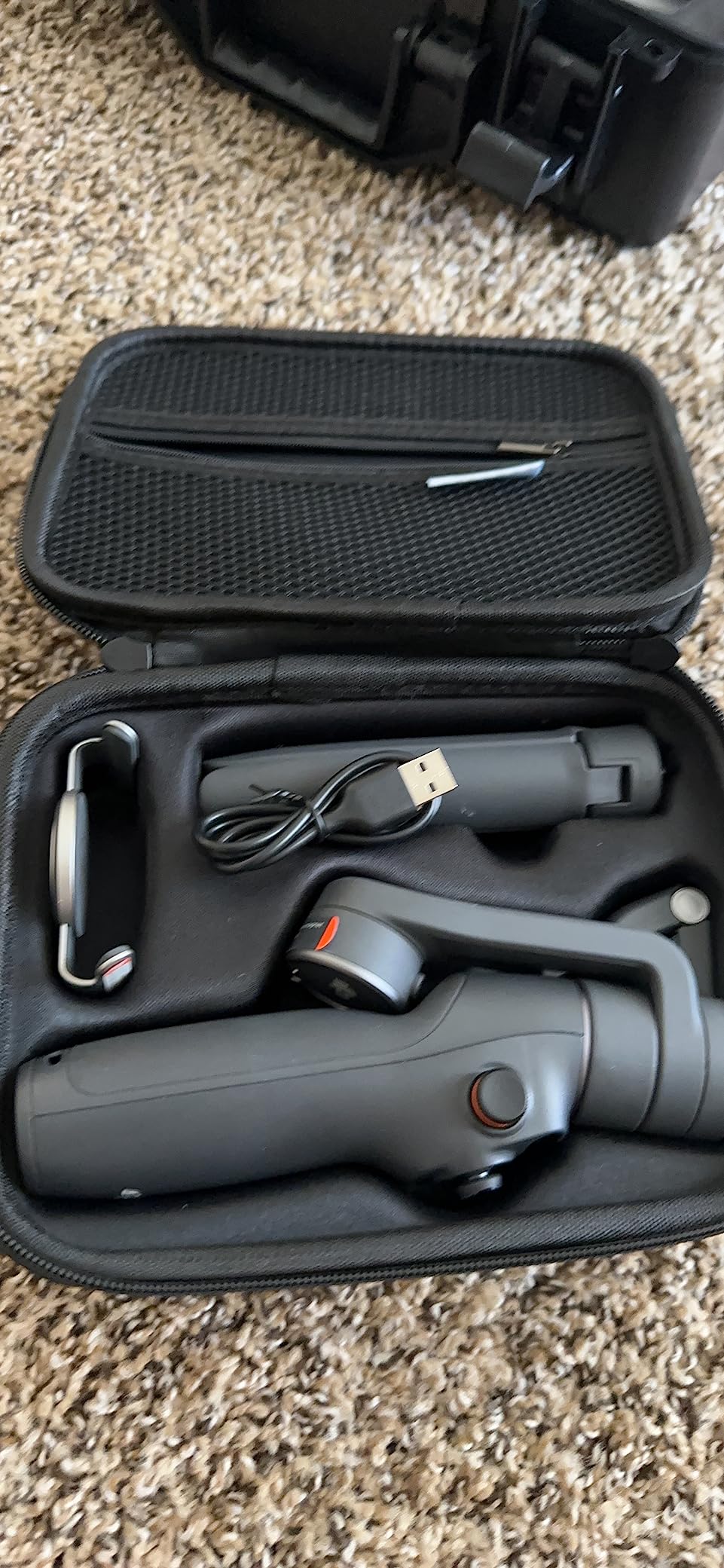 DJI Osmo Mobile 6, 3-Axis Phone Gimbal, Object Tracking, Built-in Extension Rod, Portable and Foldable, Gimbal Stabilizer for iPhone, Android, YouTube TikTok Video, Platinum Gray customer photo 1