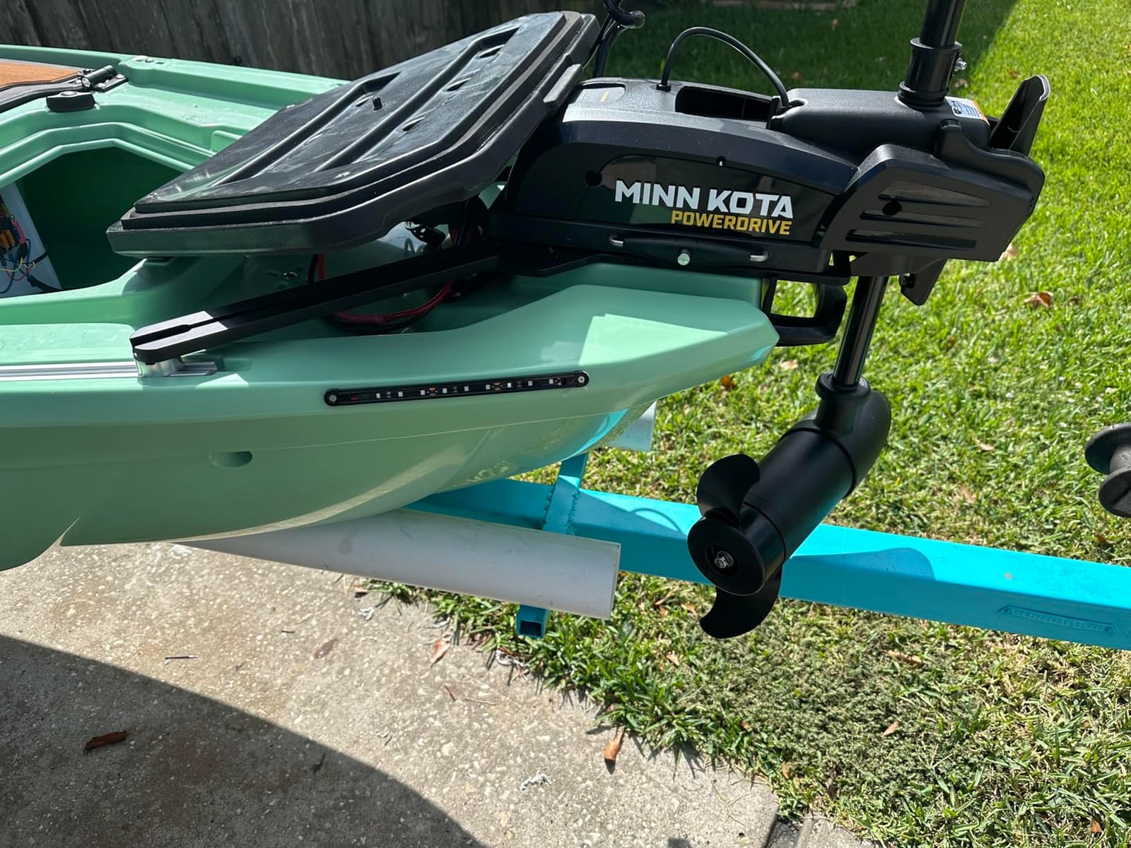 Minn Kota PowerDrive Bow-Mount Electric Trolling Motor with GPS – 55 Lb. Thrust, 54 In. Shaft, Freshwater customer photo 1
