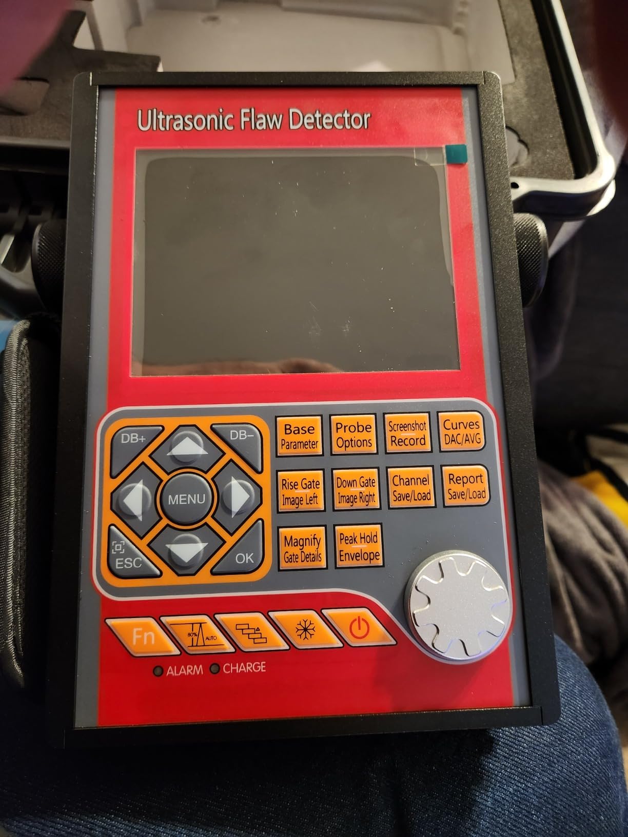 SUNNYSONG Digital Ultrasonic Flaw Detector KUT 680, Portable UT Flaw Detector, Multi-Functional Defect Detection and Analysis Tool for Iron and Steel Metallurgy, Metalworking, Quality Inspection customer photo 1