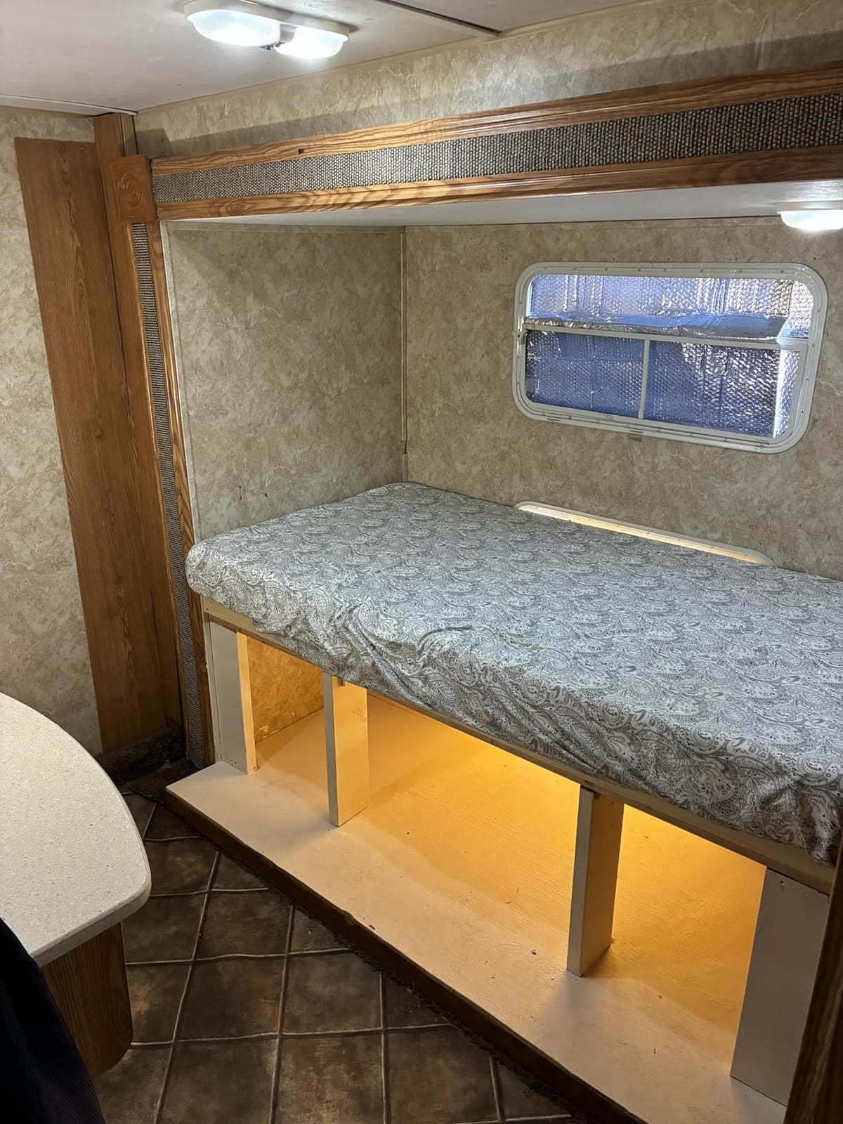 PayLessHere | 6 Inch Twin Mattress | Medium Firm Hybrid Mattress | White customer photo 1