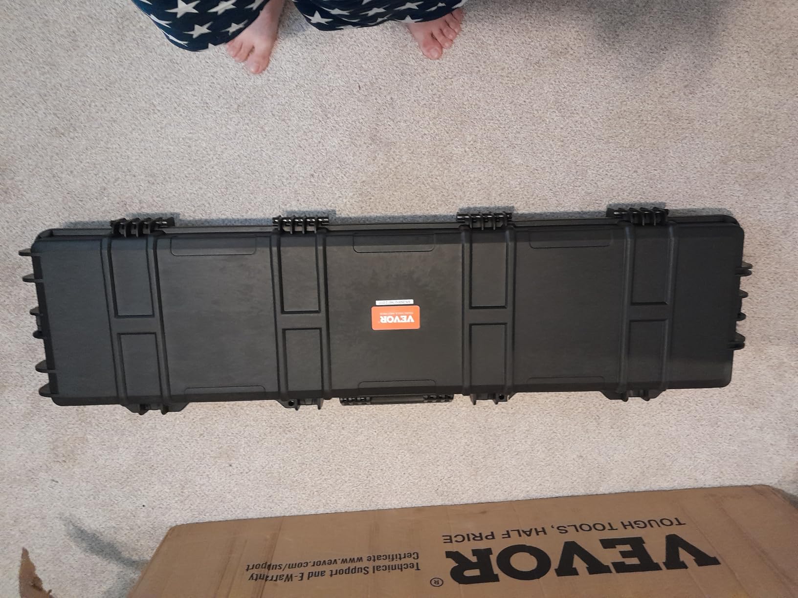 VEVOR Rifle Case, Rifle Hard Case with 4 Layers Fully-protective Foams, Lockable Hard Gun Case with Wheels, IP67 Waterproof & Crushproof, for Rifles or Shotguns customer photo 2