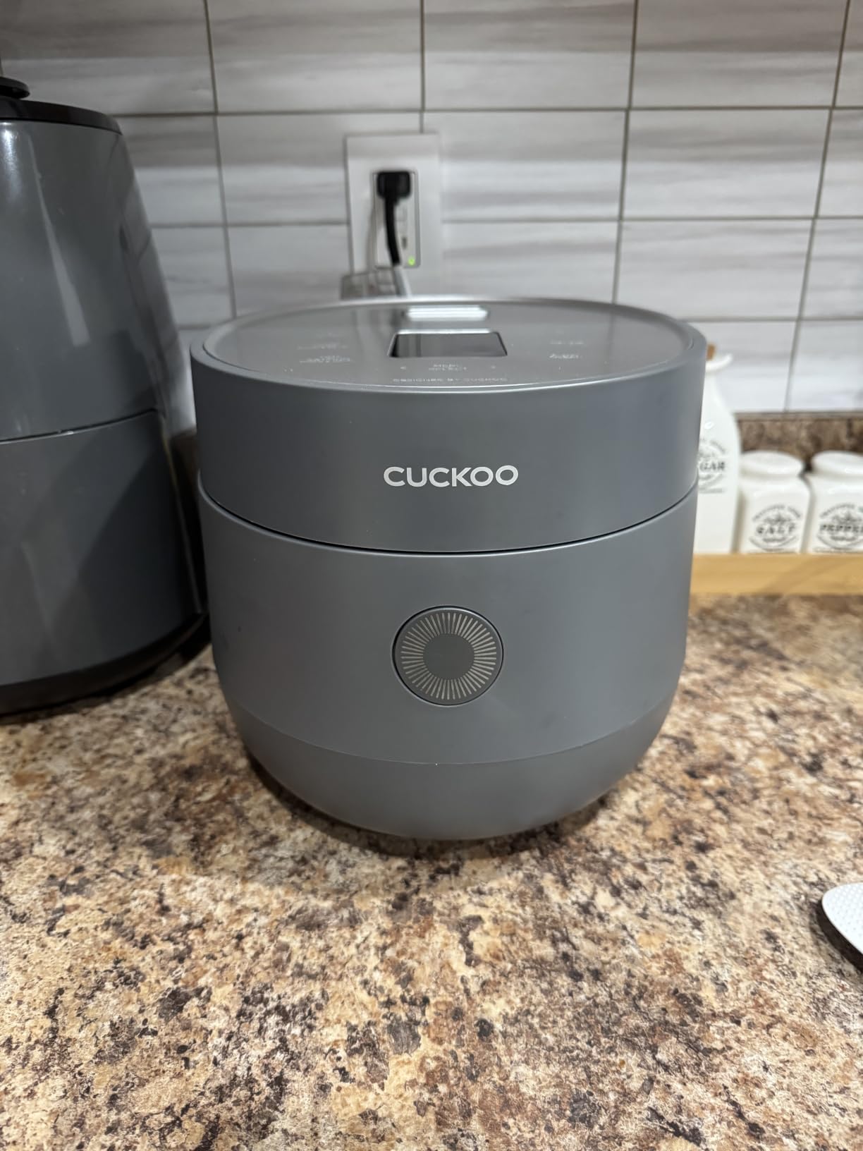 CUCKOO Micom Fuzzy Logic Rice Cooker, 6-Cup Cooked, Gray, CR-0375FG customer photo 2