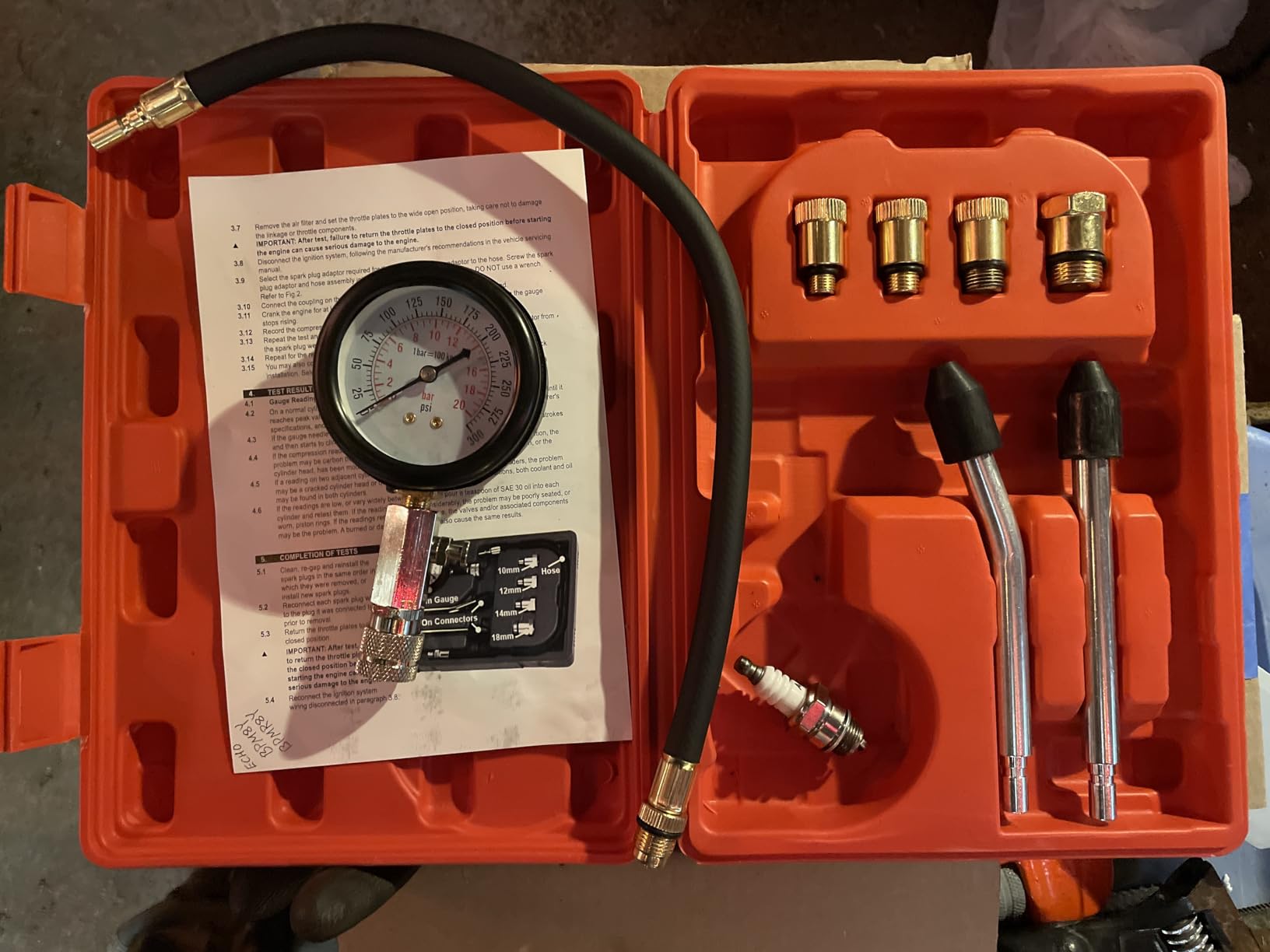 Clatoon 8pcs Petrol Engine Cylinder Compression Tester Kit 0-300PSI customer photo 1