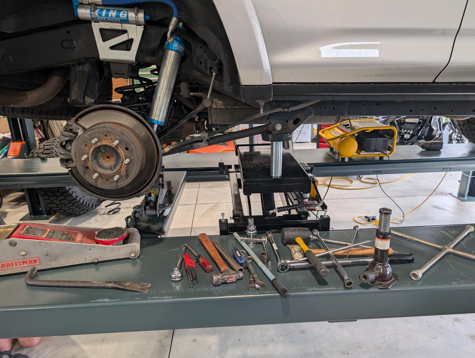 KATOOL 3.0HP 11000Lbs 4 Post Lift 4 Post Parking Service Storage Lift Lifting Height 84 Inch Extra Tall Extra Long Extra Wide 110v Four Post Parking Lift 4-Post Auto Lift Garage Lift Storage customer photo 1