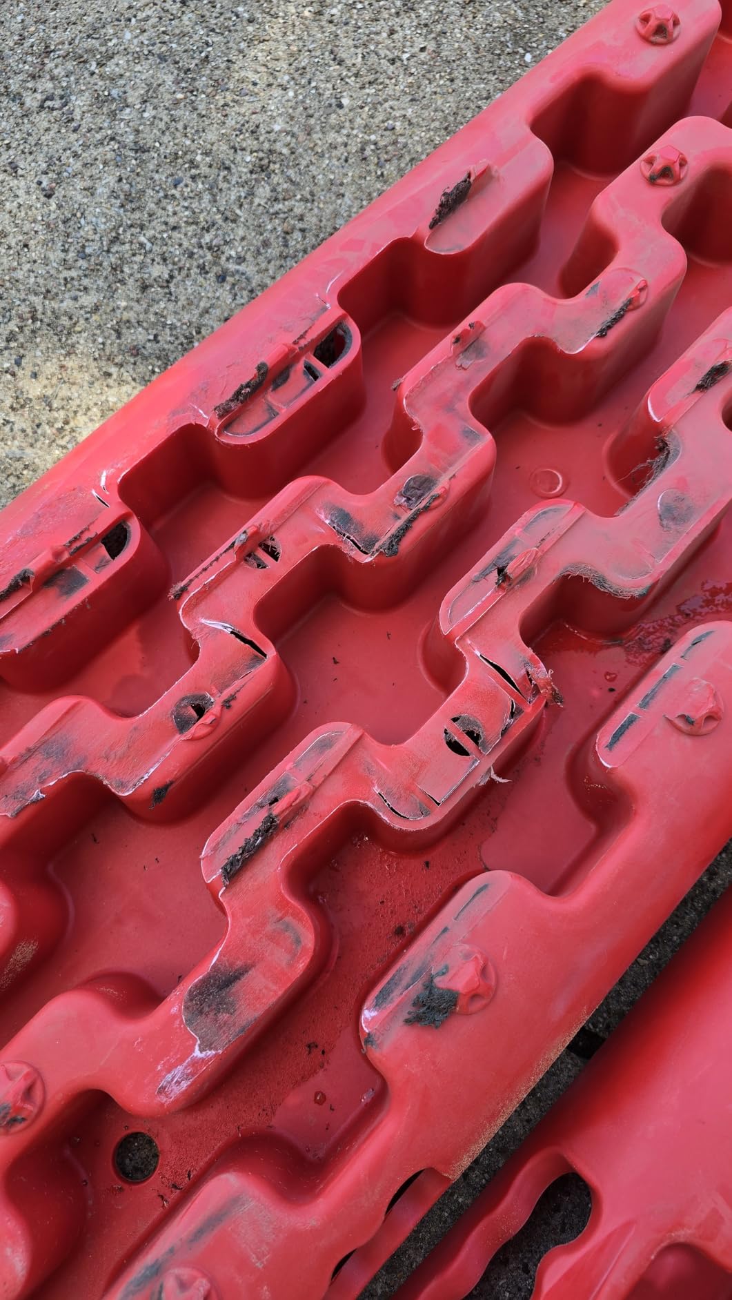 Recovery Traction Boards, Offroad Tracks Board, Traction Tire Ladder, 4WD Traction Mats for Sand, Mud & Snow, Snow Chains(41in-Red) customer photo 2