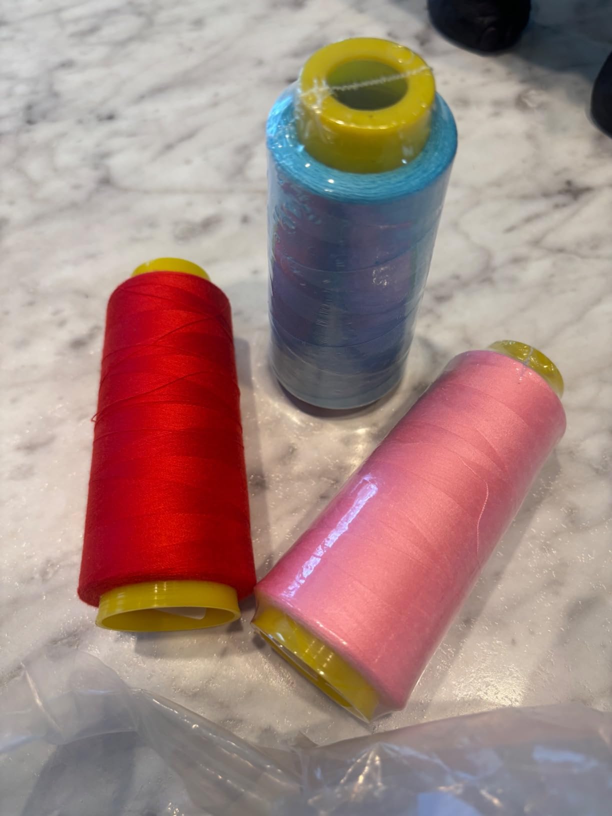 12 Pack Serger Thread Cones, 1800 Yards Each Spool Overlock Thread customer photo 2