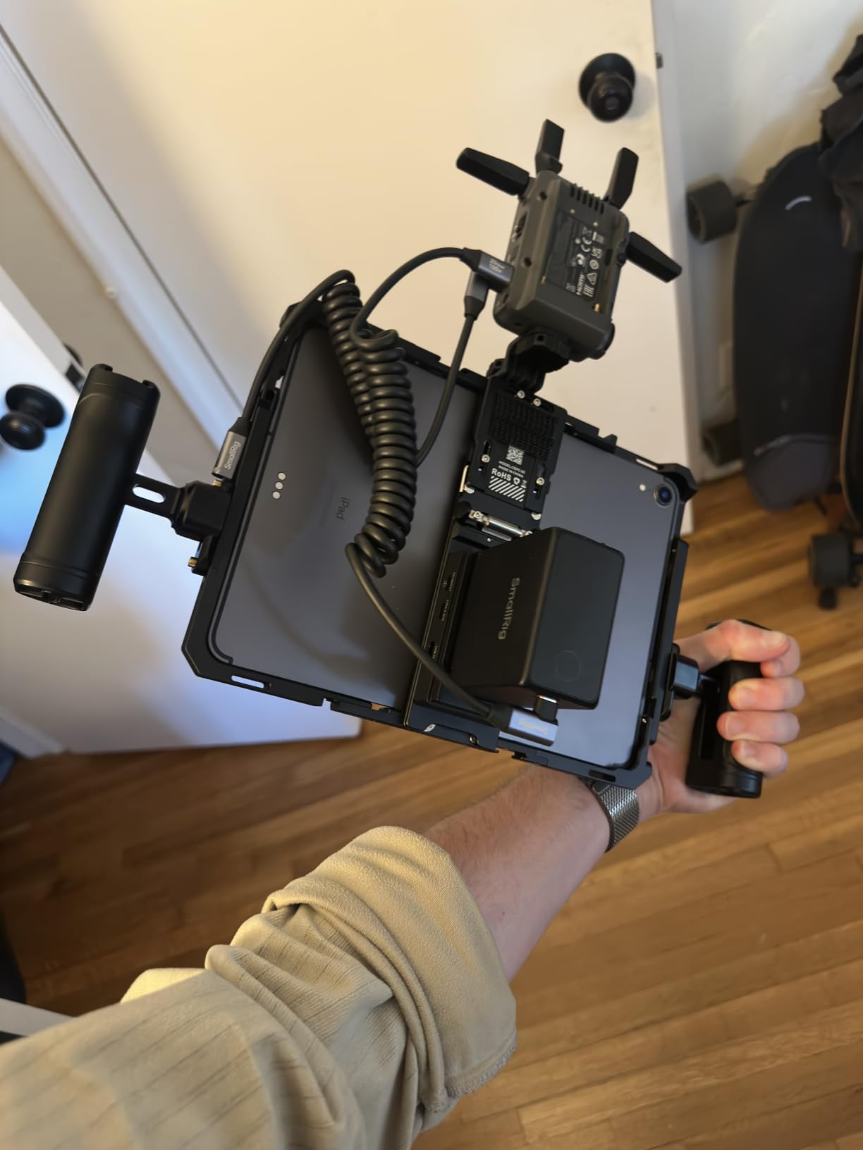 DJI SDR Transmission Combo, 3 km/10,000 ft 1080p/60fps SDR Wireless Video Transmission, Transmitter & Receiver, Stable & Anti-Interference, Wireless Video System, Strong Penetration, USB-C Monitoring customer photo 1
