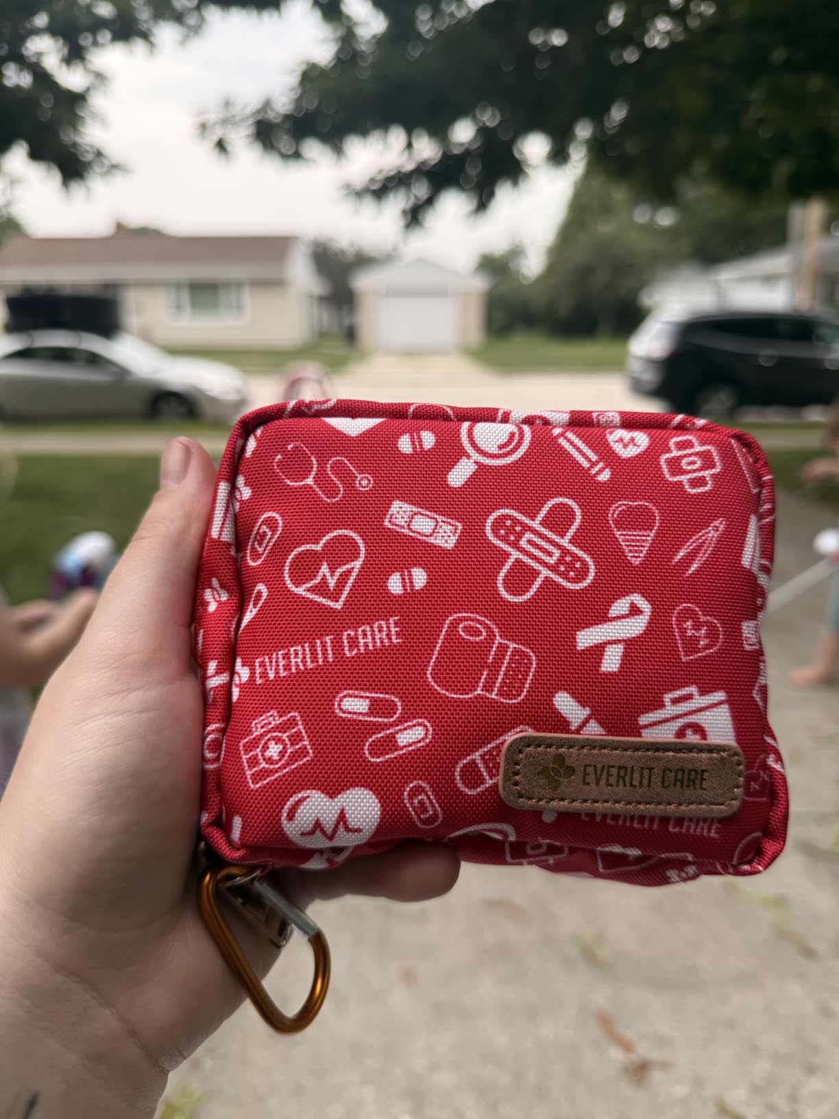 EVERLIT Mini Rescue Pack | 105 Medical Essentials Organized in Portable Storage Bag | Pocket Size Kids First Aid Kit with D Ring | Small Family-Friendly Travel Medical Kit (Camping) customer photo 1