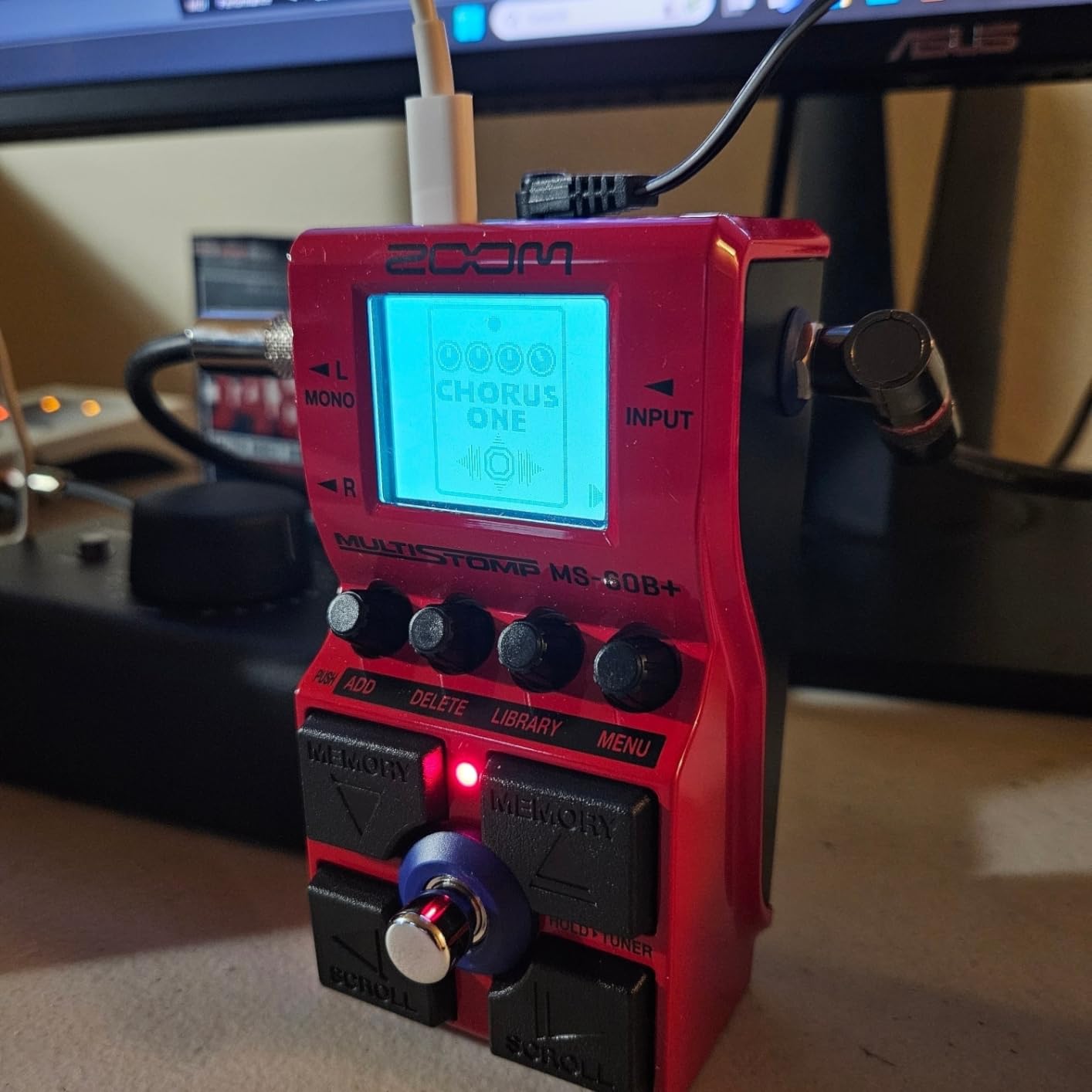 Zoom MS-60B+ MultiStomp Bass Effects with Amp Models customer photo 2