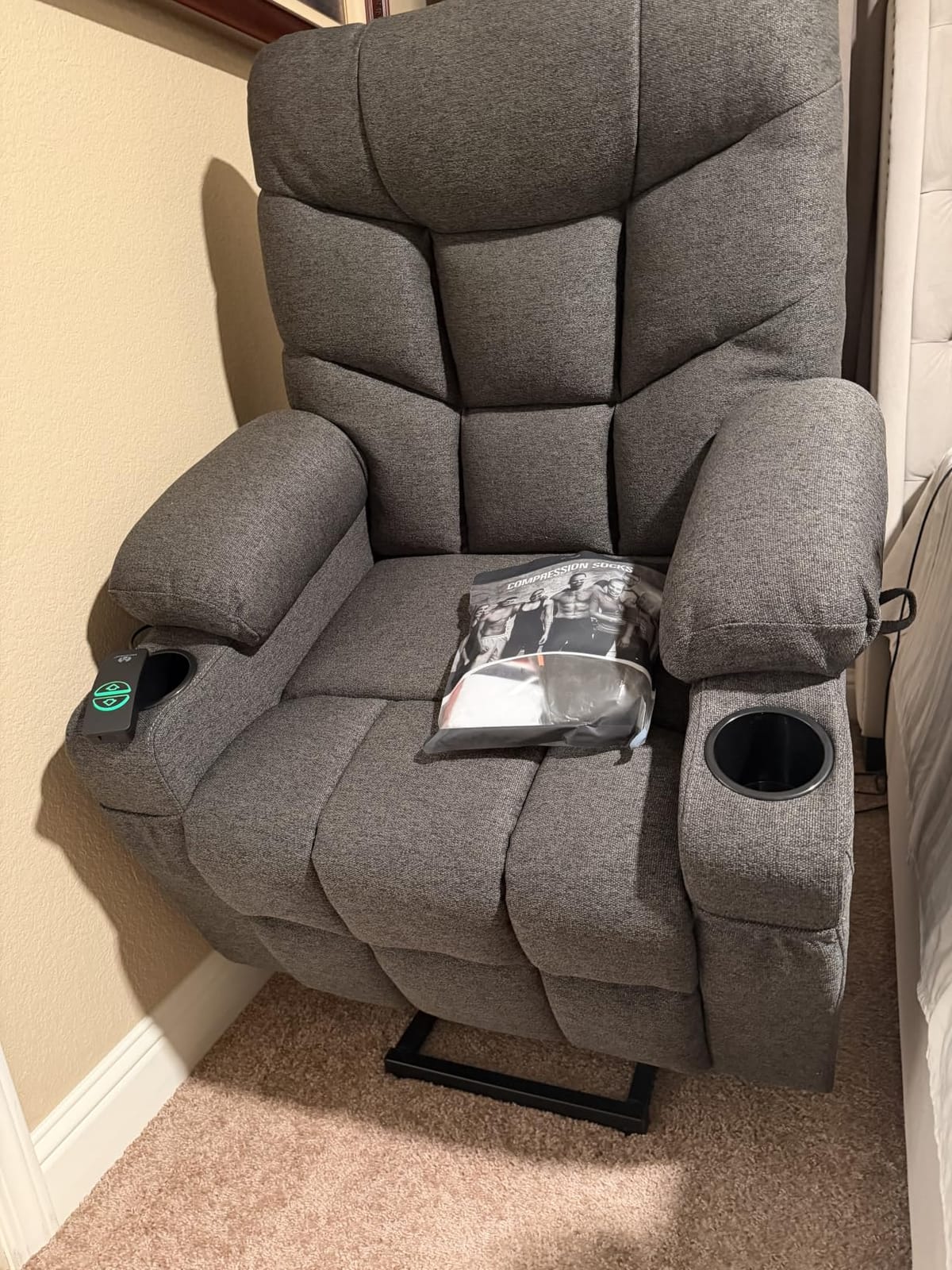 MCombo Power Lift Recliner Chair for Elderly, Fabric 7287 (Oatmeal, Medium) customer photo 2