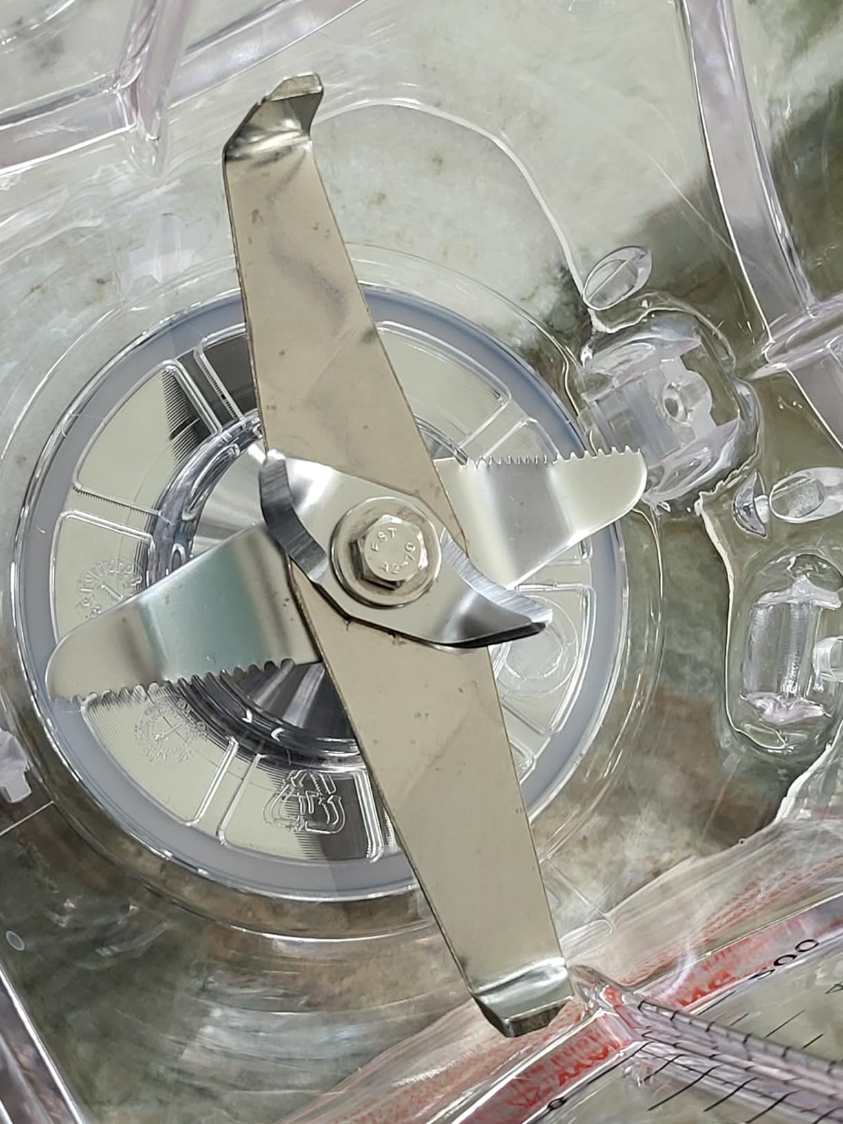 Commercial Blender for Smoothies 2200W with Sound-dampening Cover,2200 ML customer photo 1