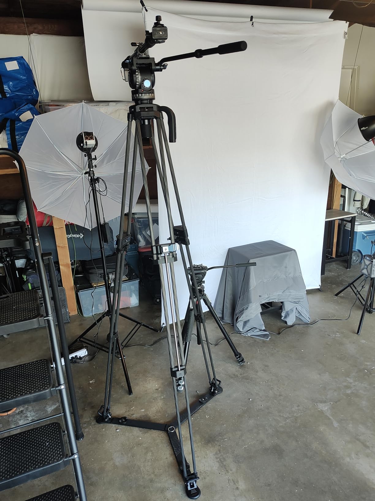 SIRUI SQ75+VHS10 Carbon Fiber Tripod, 71.7” Video Tripod with Professional Video Fluid Head, 7-Step Counterbalance, 4-Step Tilt/Pan Damping Adjust, Rapid Setup for Camera, Max Load 10kg/22lb customer photo 1