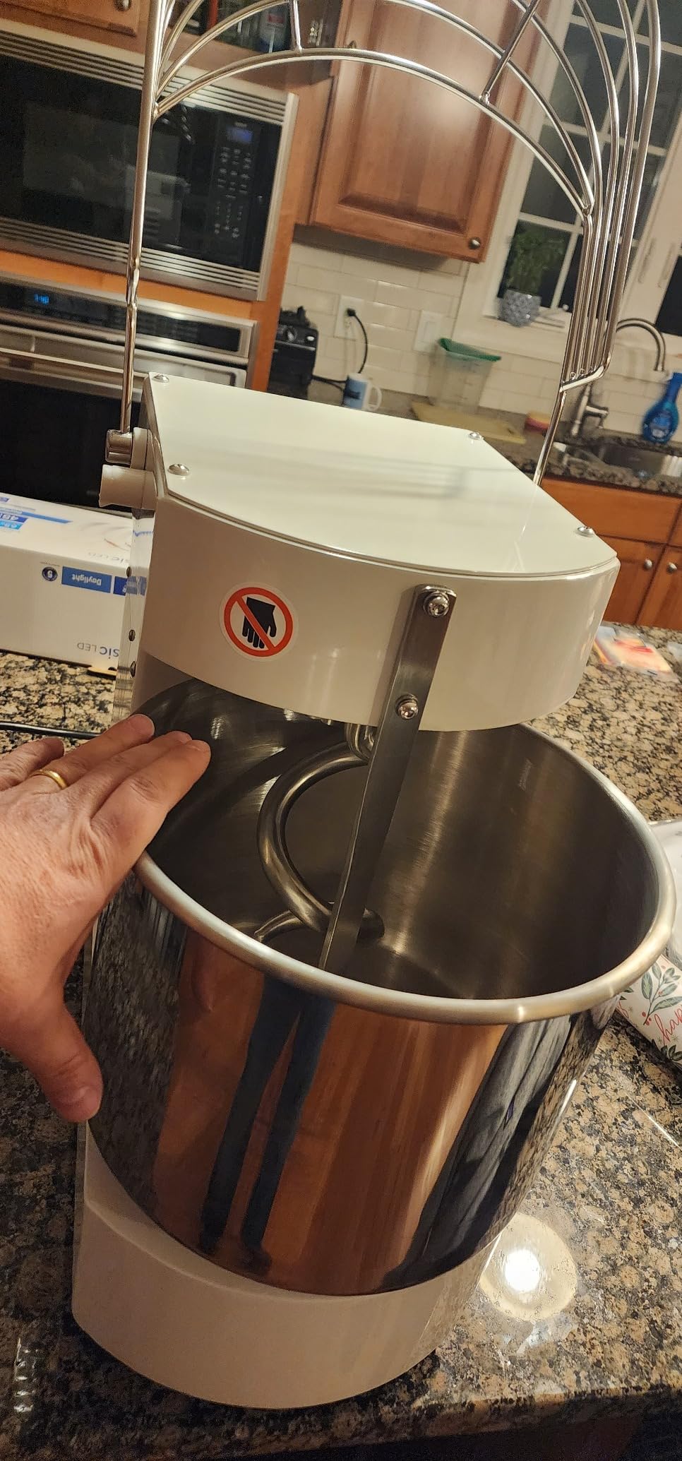 GarveeTech 10.5Qt Commercial Food Mixer, Touch Screen, 650W, Dual Rotating customer photo 2