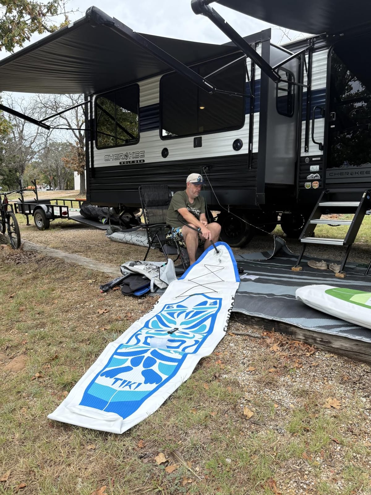FunWater Inflatable Stand Up Paddle Board with Beginners SUP Accessories customer photo 2