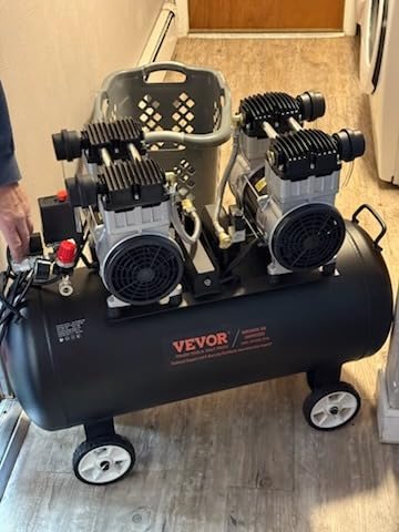 VEVOR Air Compressor, 10 Gallon Steel Tank, 2HP 5.3 CFM@90 PSI Oil Free Air Compressor & Max. 125PSI Pressure, 78dB Ultra Quiet Portable Compressor, for Auto Repair, Tire Inflation, Spray Painting customer photo 1