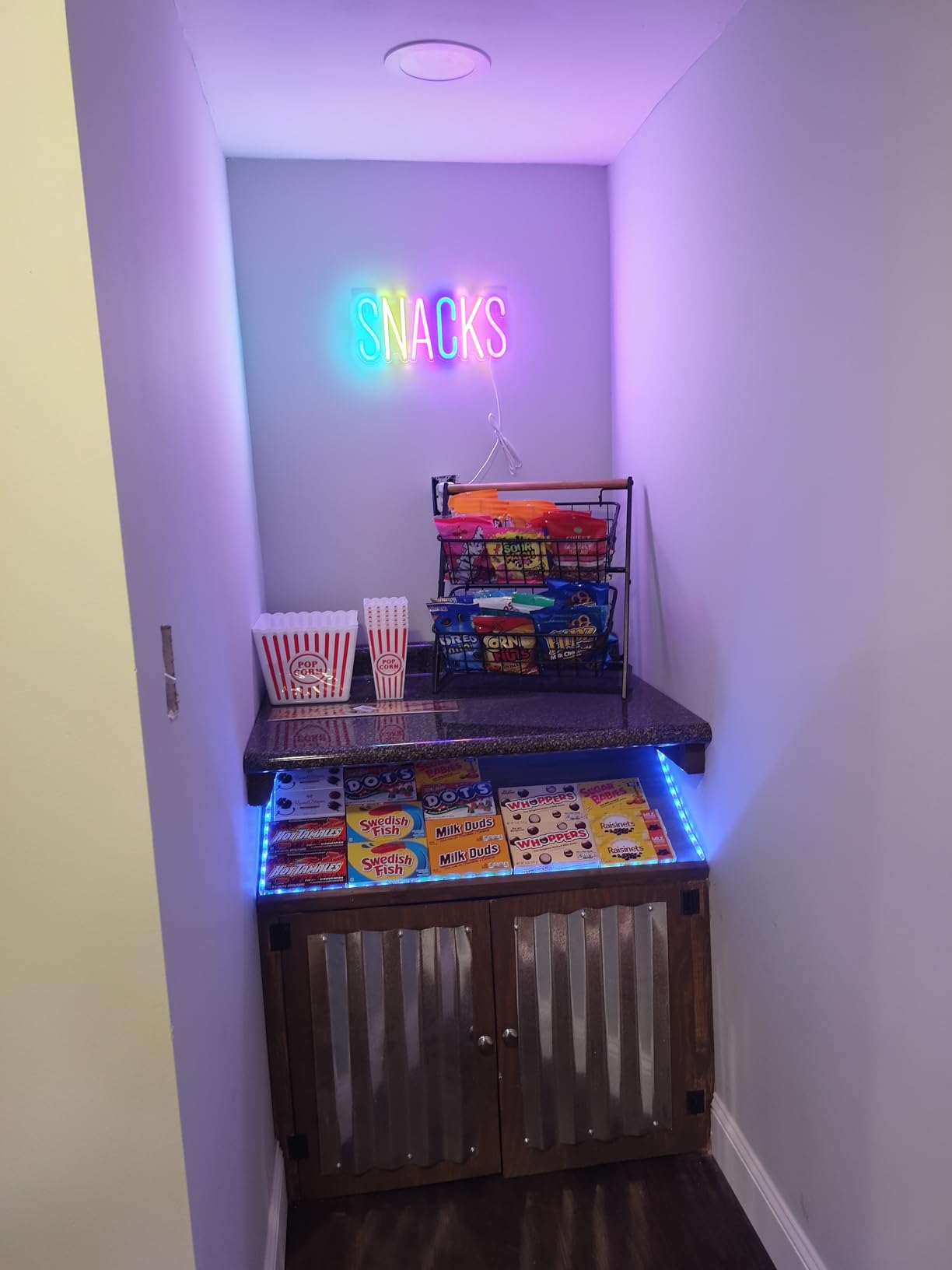 Barber Shop Neon Sign for Wall Decor,LED Hair Salon Light Sign for Hair Beauty Salon Store, USB Powered Led Barber Sign Decor for Barbershop, Man Cave, Garage customer photo 2
