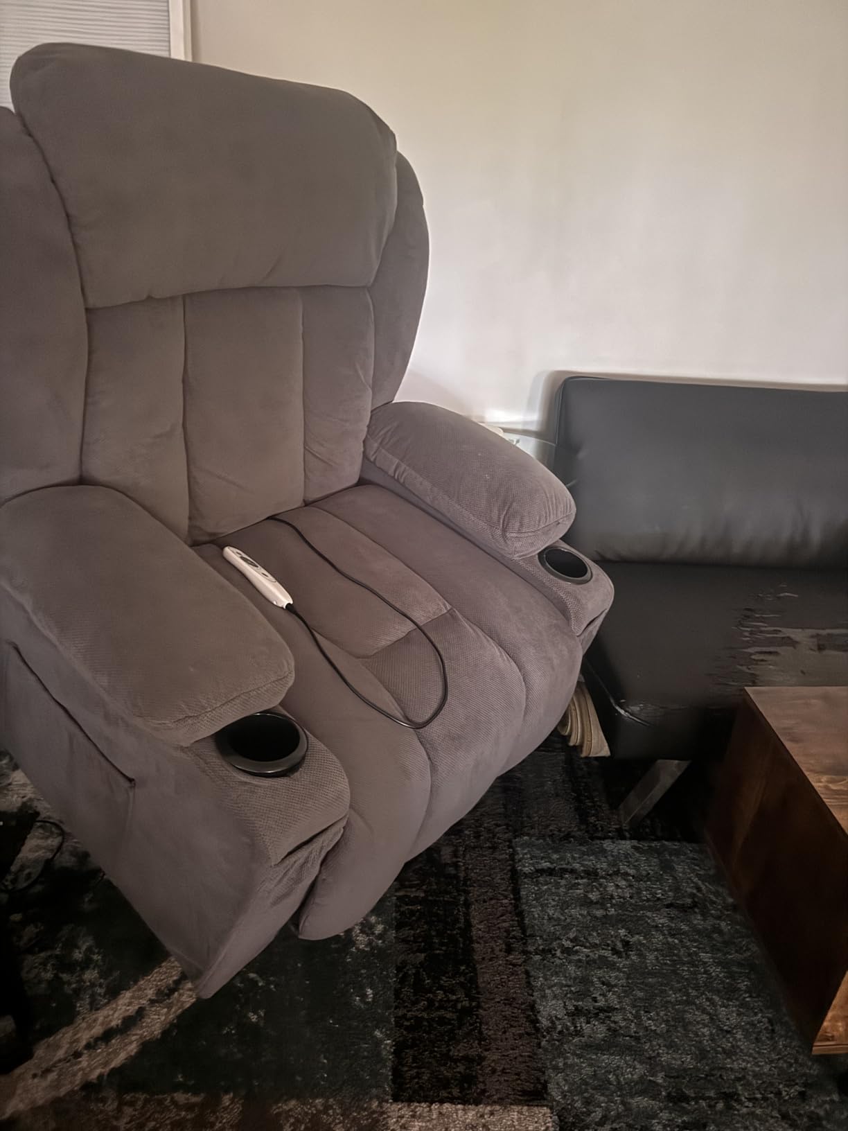 BOSMILLER Power Lift Recliner Chair for Elderly with Vibration Massage and Lumbar Heating Electric Oversized Single Sofa with Cup Holder and USB Charge Port for Living Room customer photo 1