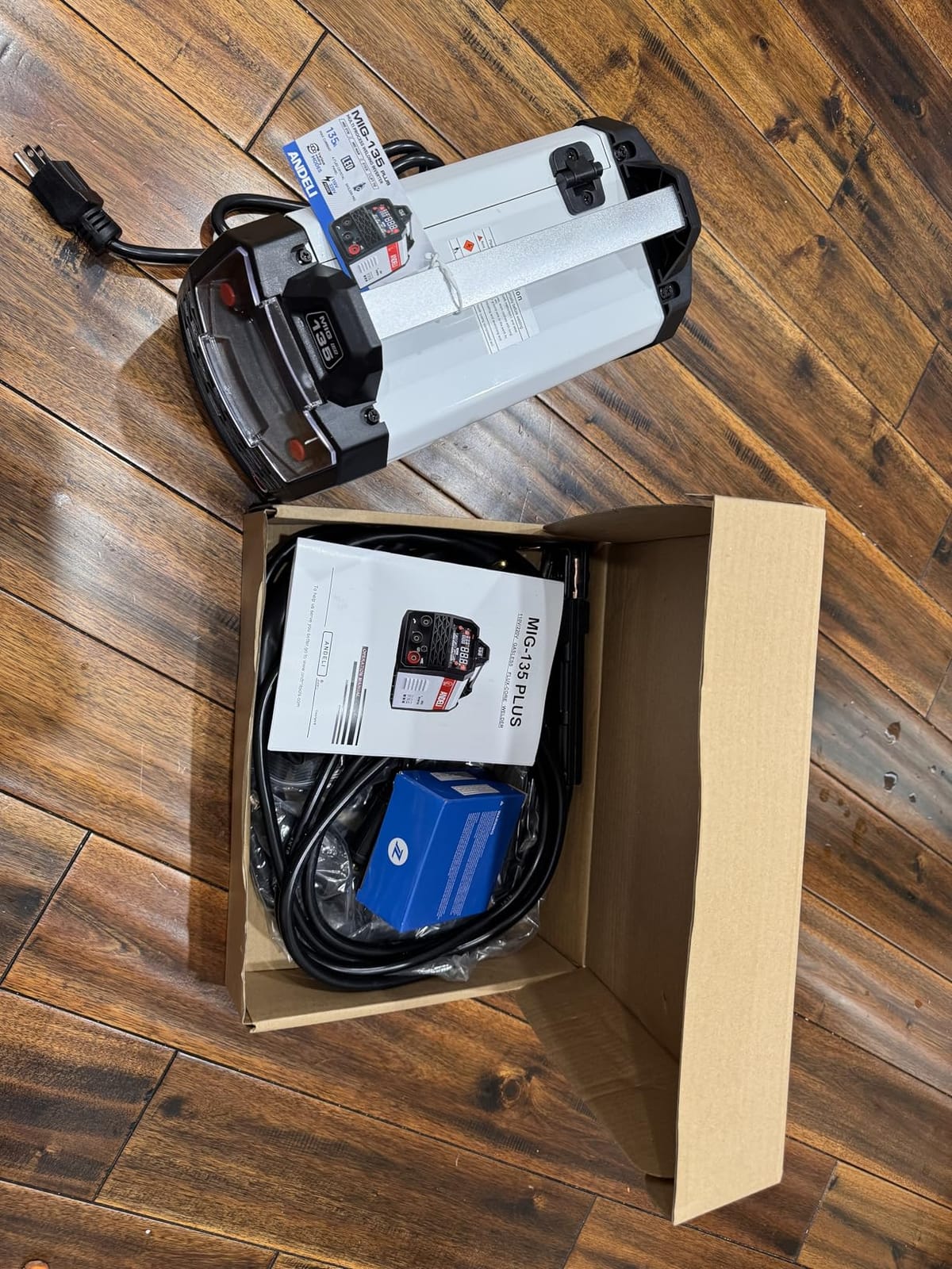 ANDELI 110V/220V MIG Welder 135A ,PULSE Flux Core/Lift TIG/Stick 4-in-1 | With Welding Helmet and Gloves, Synergic Control, Large LED Display, Beginner-Friendly, Portable for Home DIY Metalworking customer photo 2