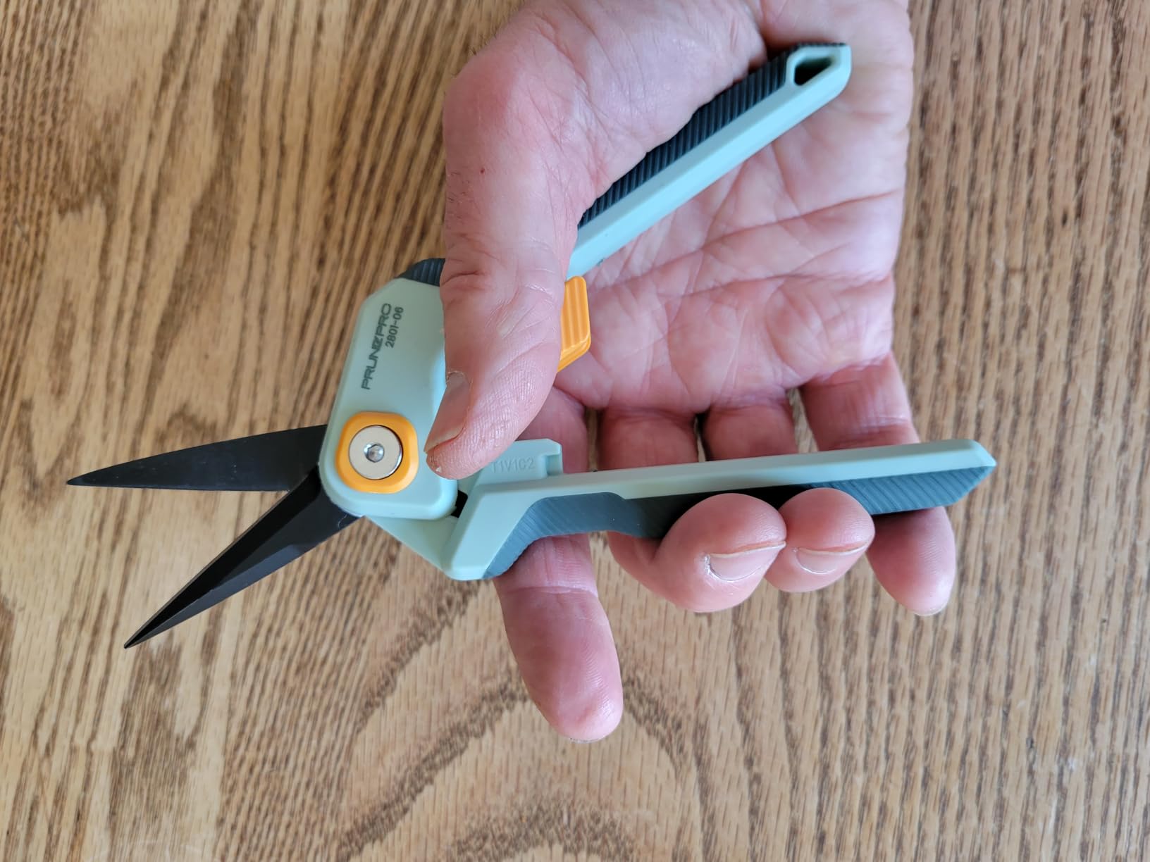 PrunePro Garden Scissors Pruning Shears Sharp Stainless Steel Non-Stick Teflon Coating Blade for Precise Cuts Garden Snip Bonsai Clippers for Plants Rose Flower customer photo 1