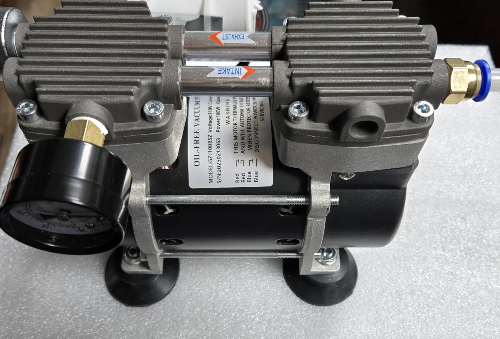 Vacuum Pump 50 L/Min with Switch, Oilless Lab Pump, 110V customer photo 1