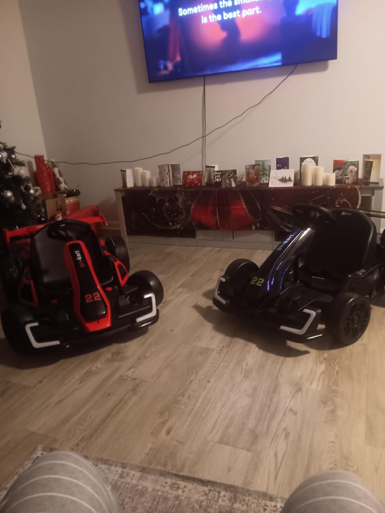 Hikole 24V Electric Go Kart for Kids Ages 6-14, Red customer photo 2