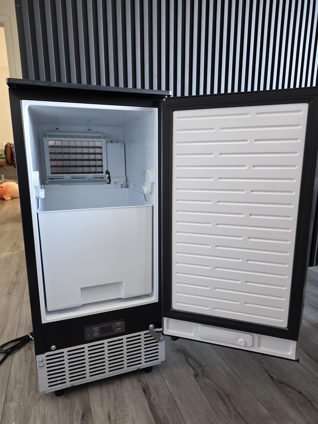 ICYGLEE Commercial Under Counter Ice Maker with Drain Pump, 100Lbs Daily customer photo 2