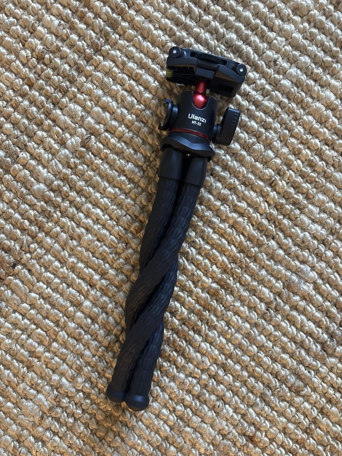 ULANZI JJ06 GlideGo Carbon Fiber Video Tripod, 73.6in, 11lb Load customer photo 1