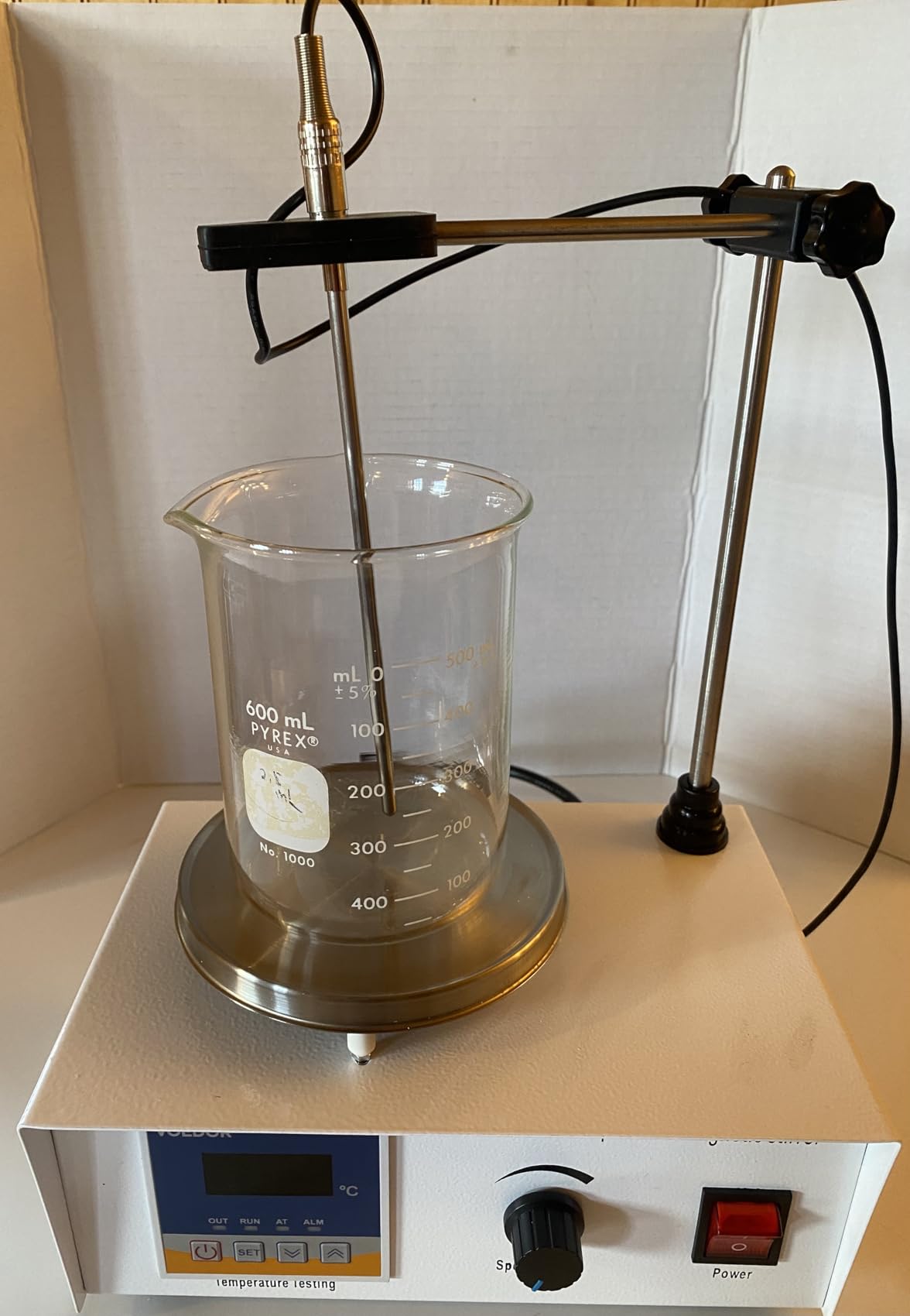 85-2 Digital Display Magnetic Stirrer with 4 Magnetic Stir Bars – Magnetic Stirrer Hot Plate, 0-2000 RPM Lab Stirring System with Temperature Probe, Stainless Steel Plate & Stand Support customer photo 1